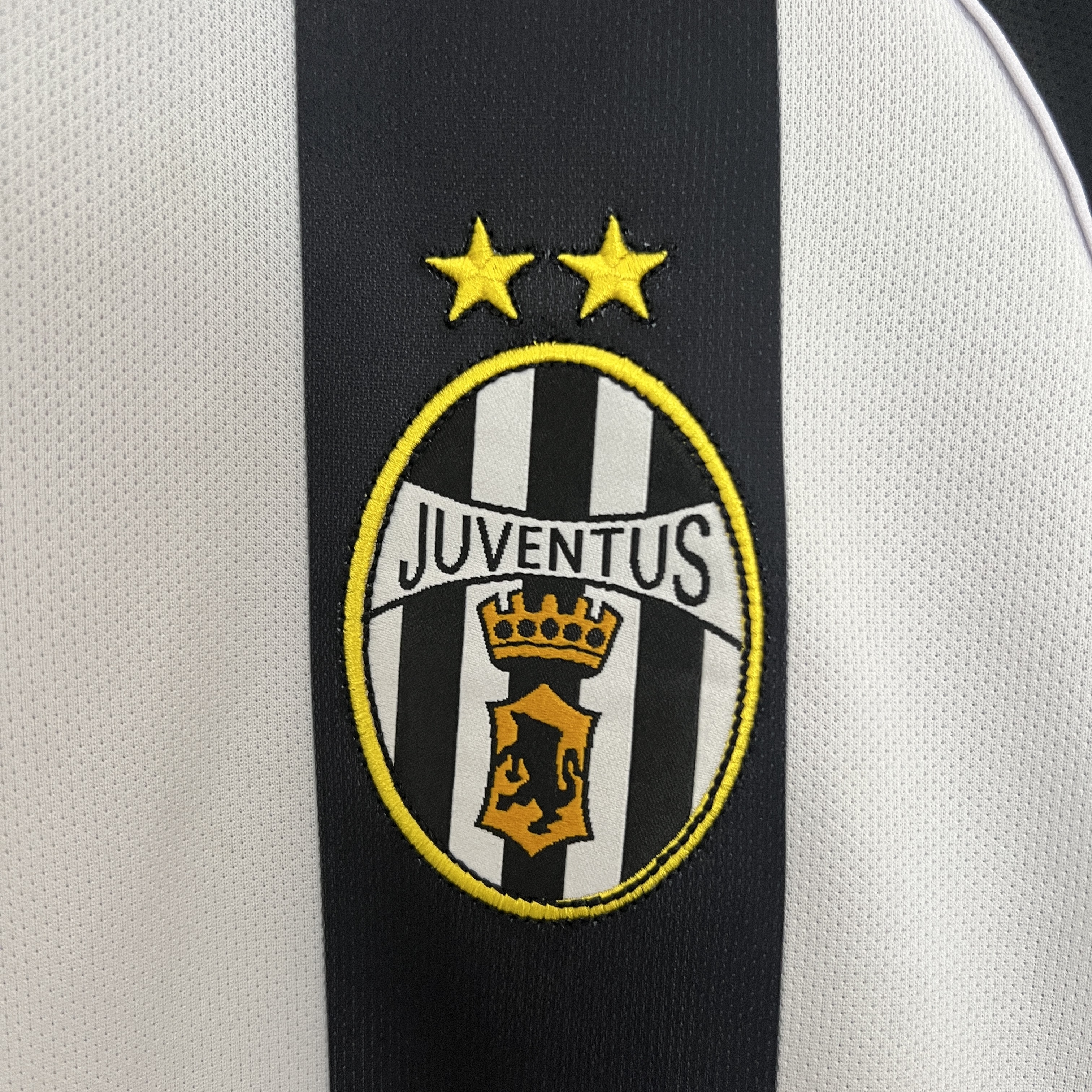 TKH-turbokithub-Retro Juventus 2002-03 European Home Jersey
