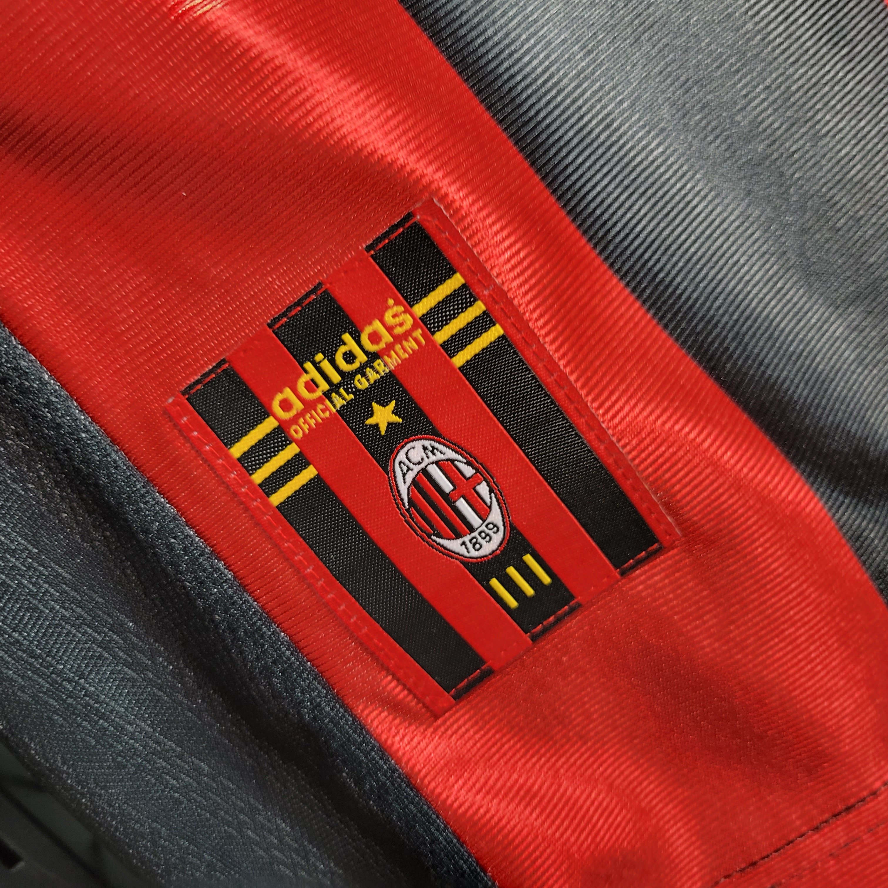 TKH-turbokithub-Retro AC Milan 98-99 Home Stadium Jersey