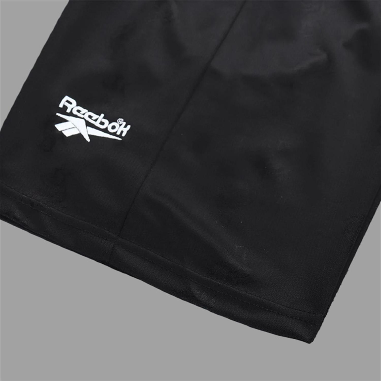 TKH-turbokithub-Retro Liver.pool 1996-97 Black Special Kids Kit