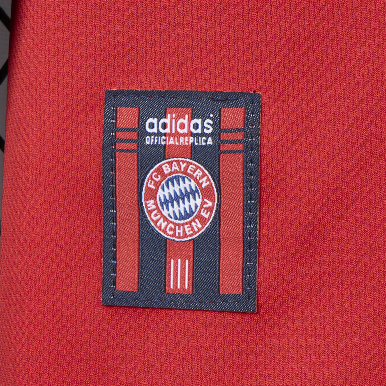TKH-turbokithub-Retro Bayern Munich 2000-01 Home Long Sleeve Jersey