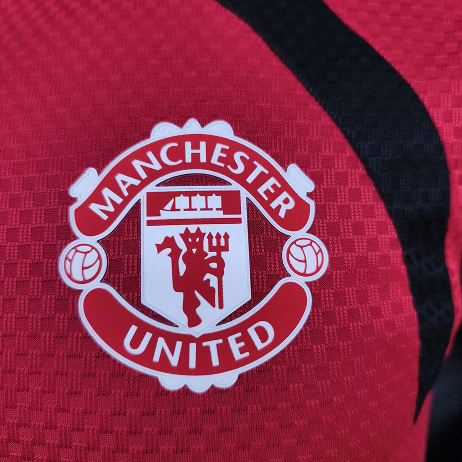 TKH-turbokithub-Manchester United 26-27 Red Black Training Vest - Fans Version