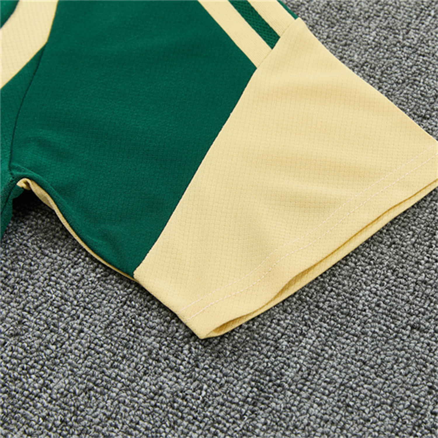 TKH-turbokithub-Real Madrid 26-27 Kids Short-Sleeve Training Set - Green Top & Green Shorts