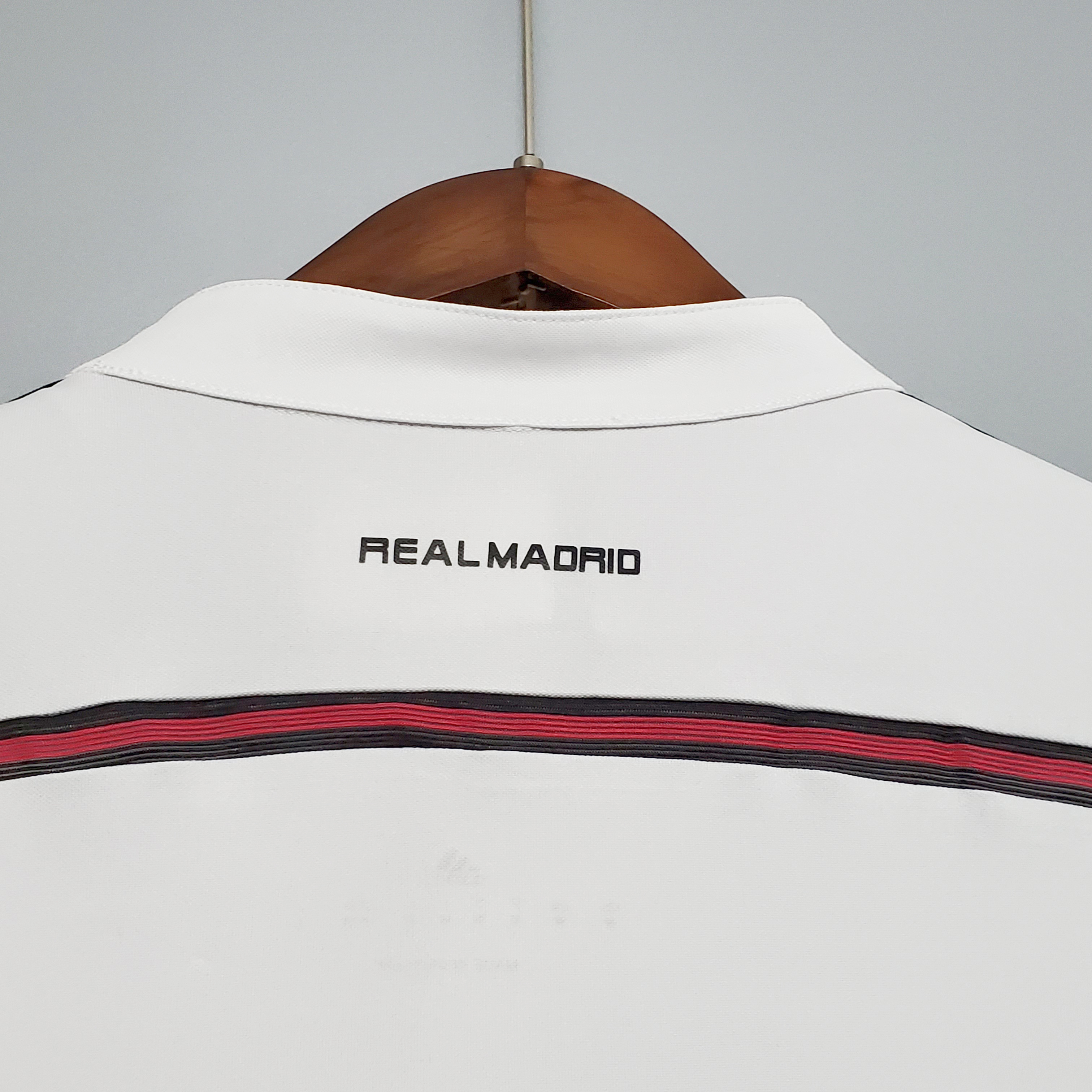TKH-turbokithub-Retro Real Madrid 14-15 Home Stadium Long Sleeve Jersey