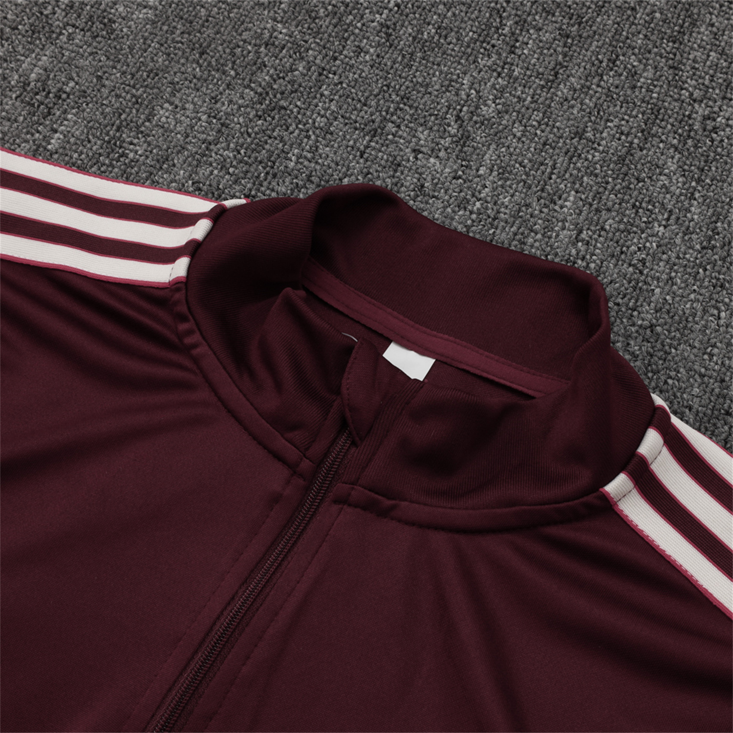TKH-turbokithub-Bayern Munich 25-26 Throwback Trefoil Long Sleeves Training Set - Deep Red