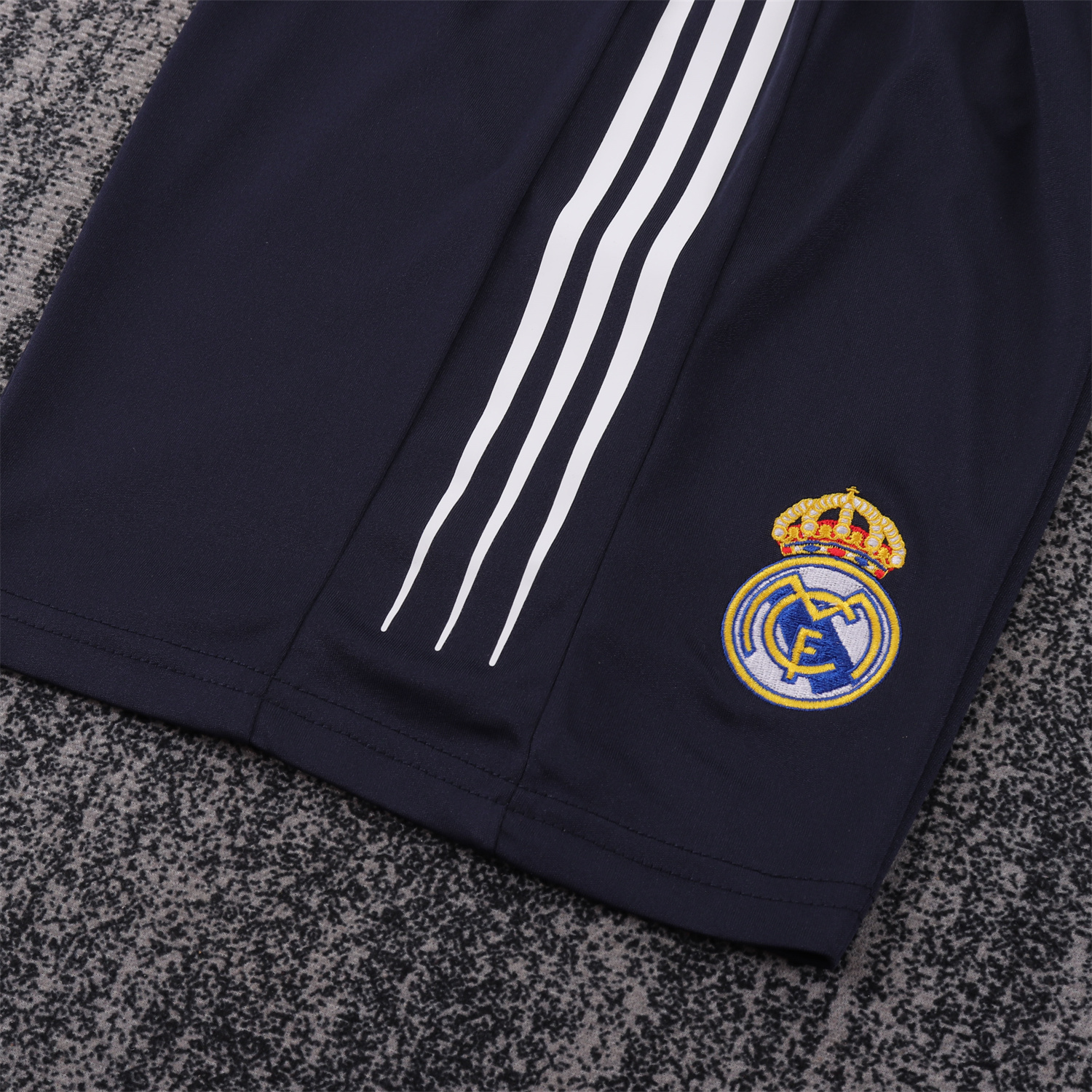 TKH-turbokithub-Retro Real Madrid 04-05 Away Kids Kit