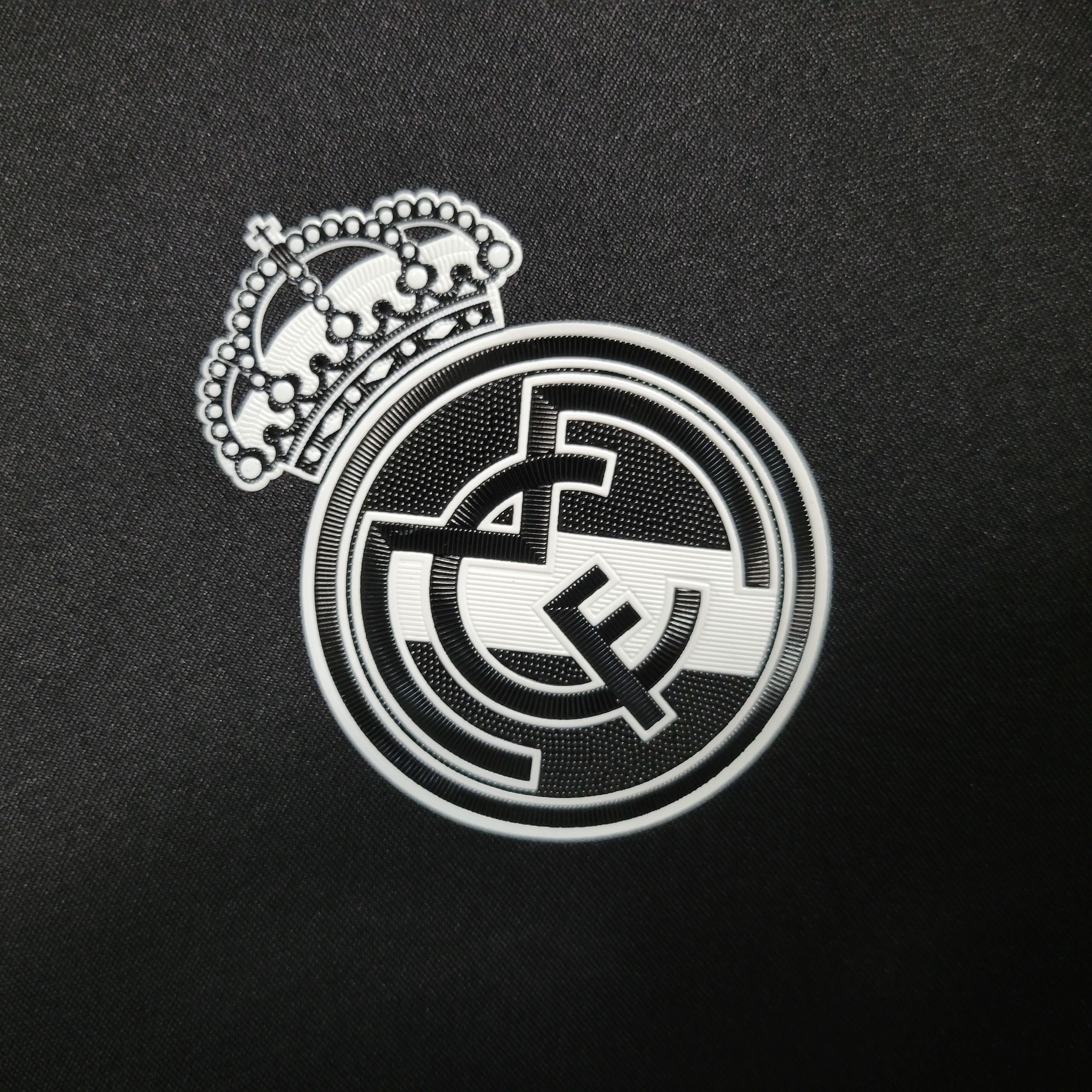 TKH-turbokithub-Retro Real Madrid 16-17 Third Long Sleeve Jersey