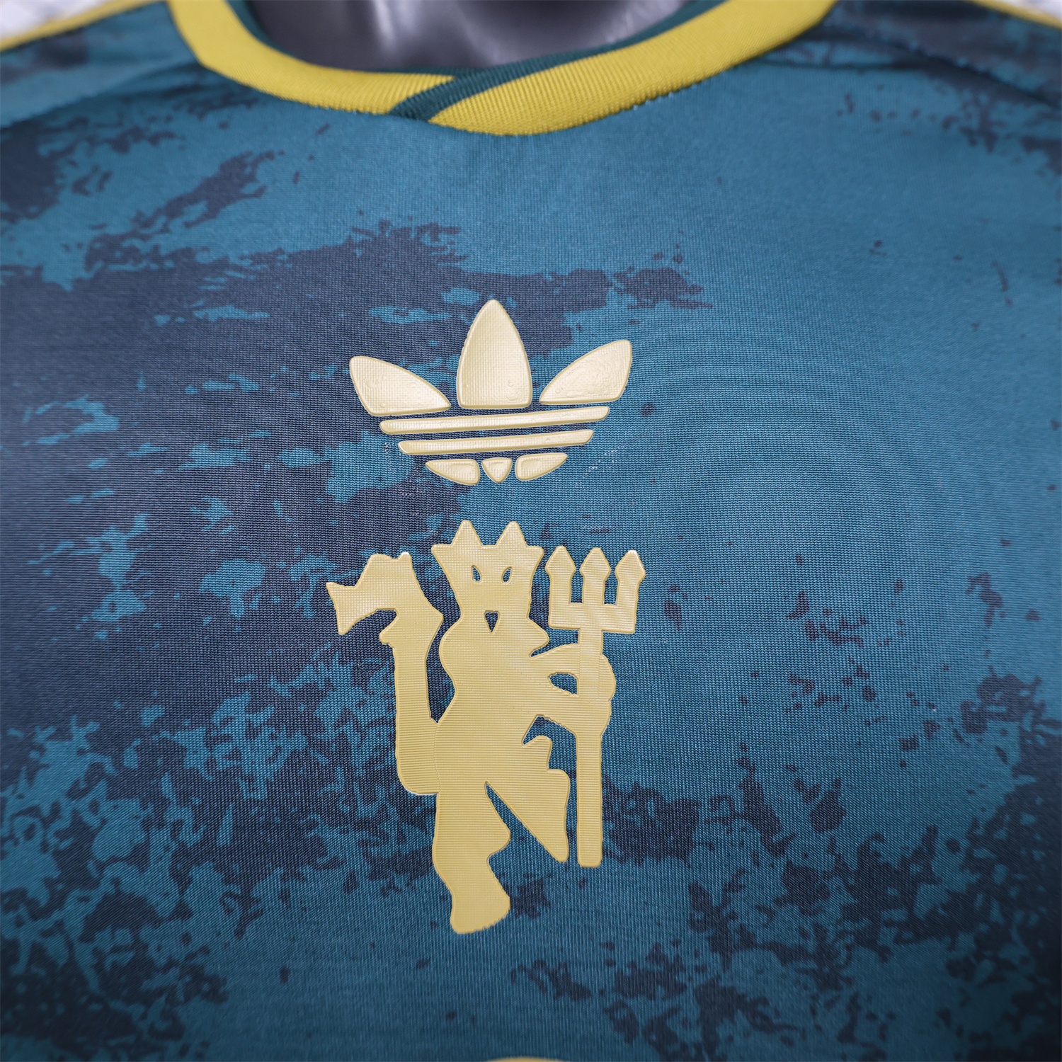 TKH-turbokithub-Manchester United 26-27 Devil Green Gold Special Jersey - Player Version