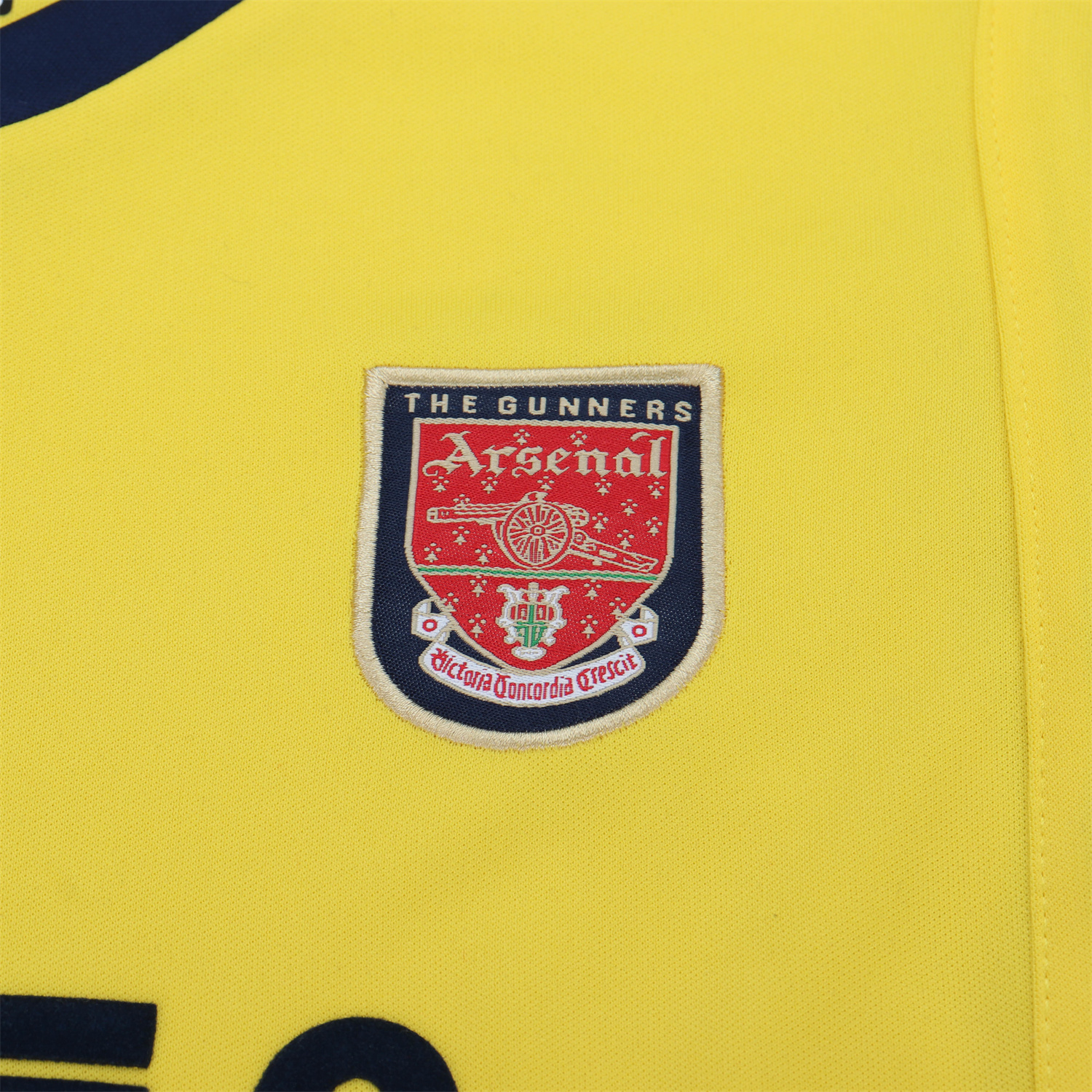 TKH-turbokithub-Retro Arsenal 2000-01 Away Kids Kit