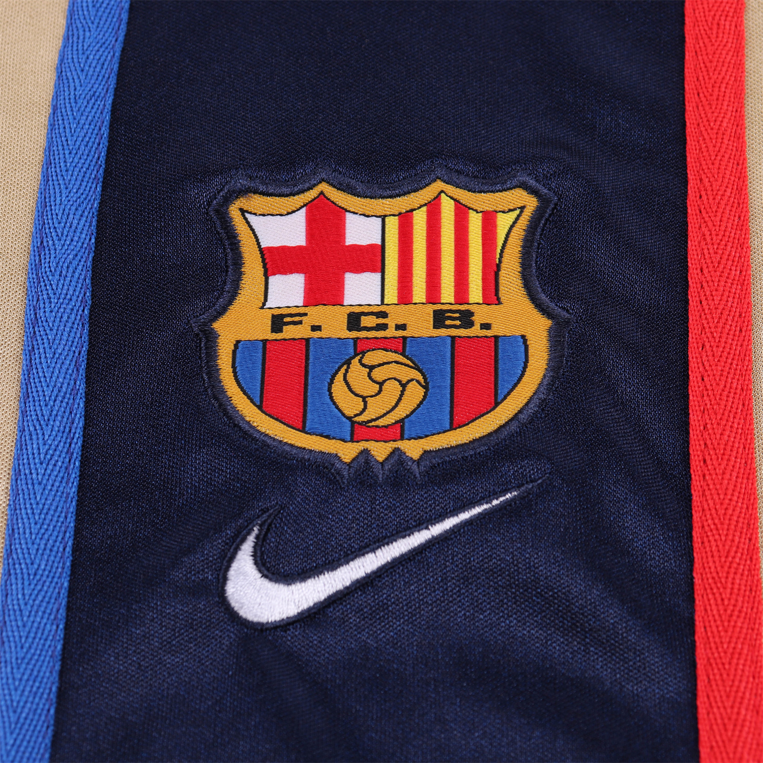 TKH-turbokithub-Retro Barcelona 2001-02 Away Kids Kit
