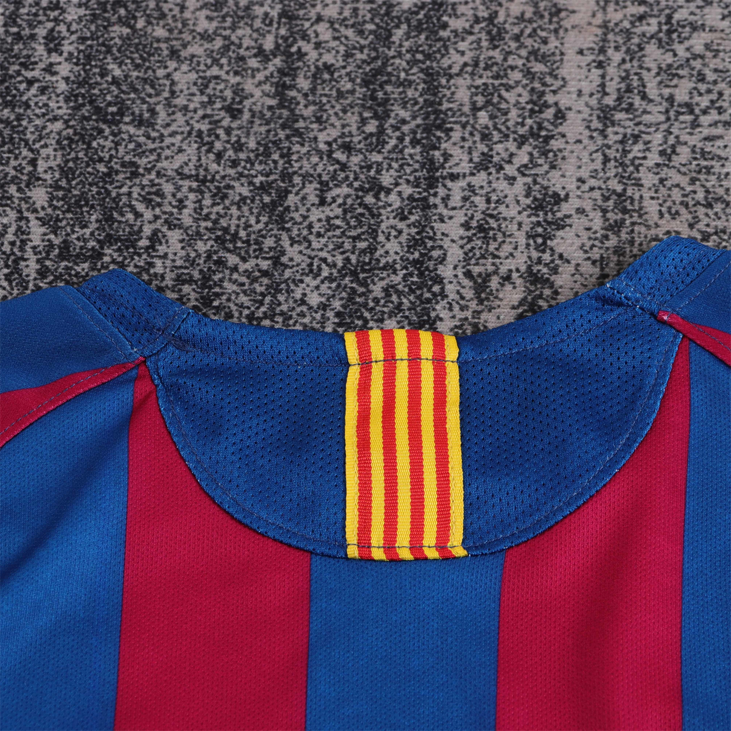 TKH-turbokithub-Retro Barcelona 2005-06 Home Stadium Kids Kit - Champions League Version