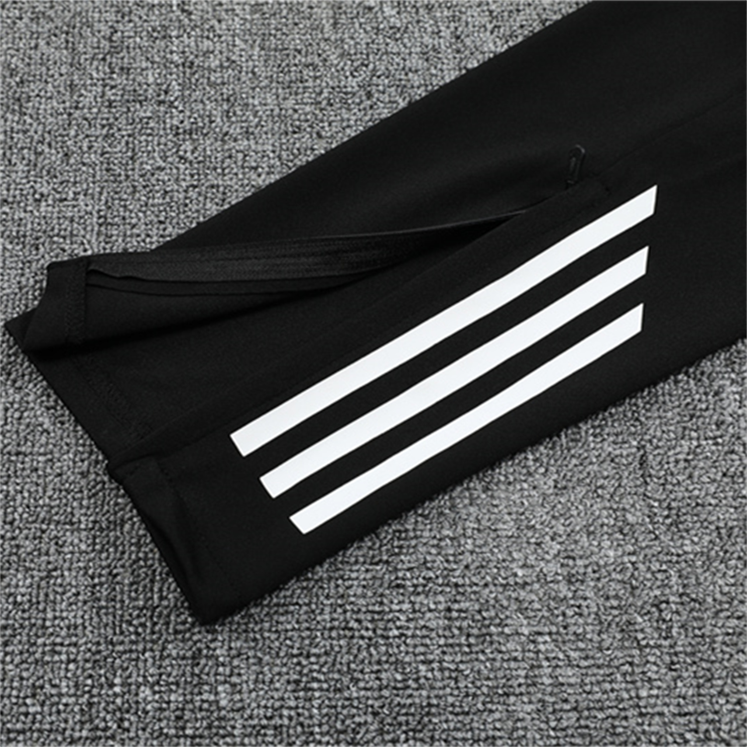 TKH-turbokithub-Manchester United 25-26 Kid Long Sleeves Training Set - Purple Top & Black Pants