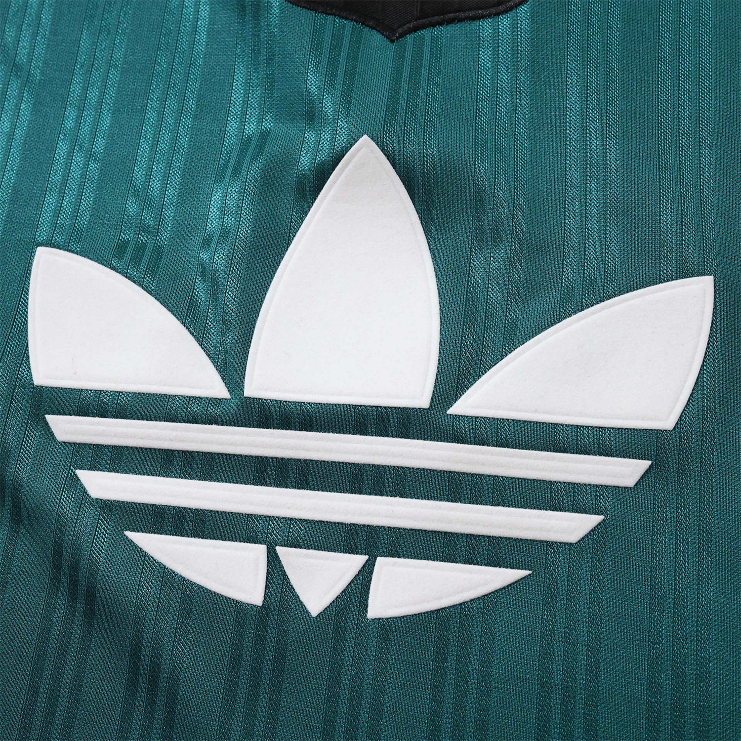 TKH-turbokithub-Retro Liver.pool 1995-96 Green Training Jersey