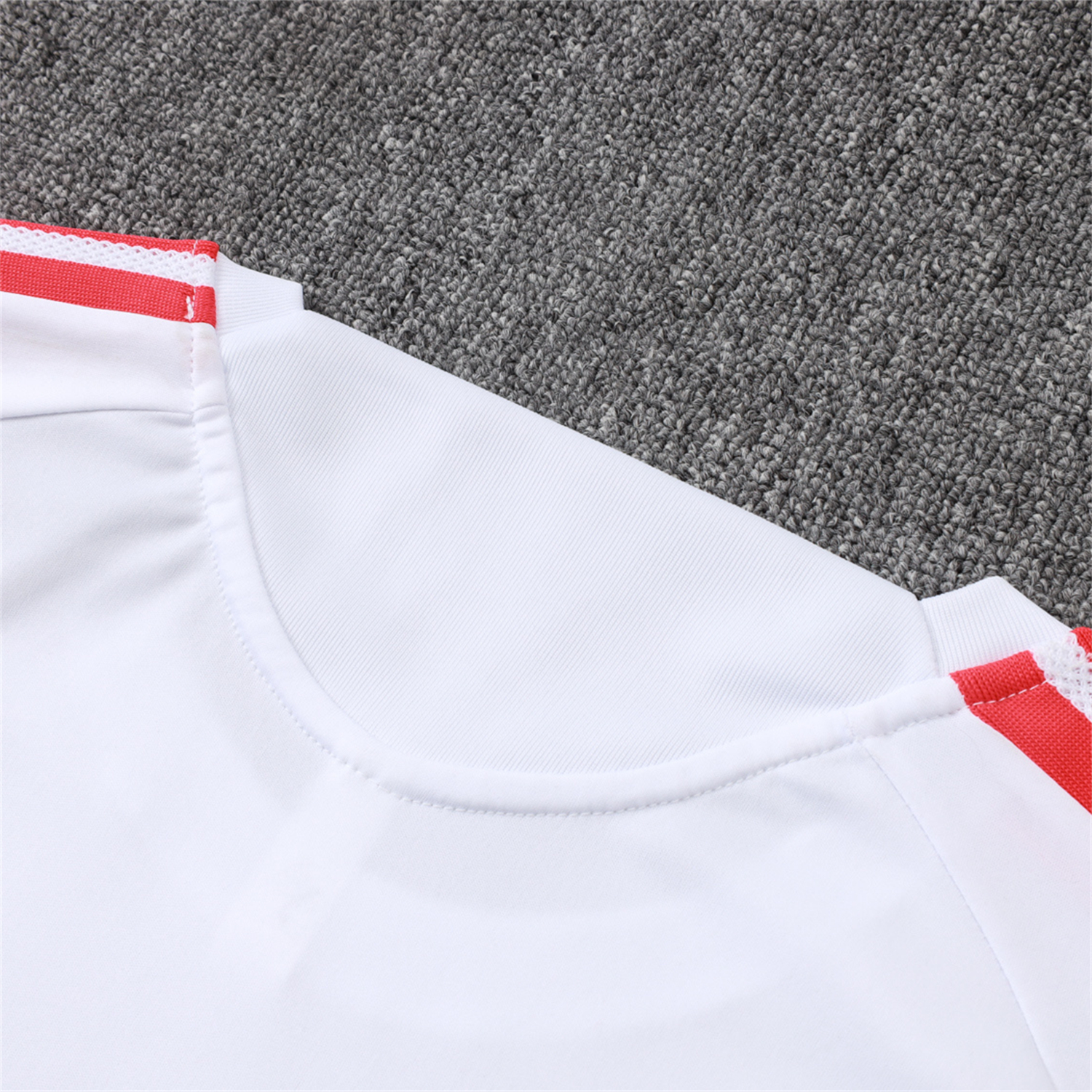 TKH-turbokithub-SC Internacional 2026 Short-Sleeve Training Set - White Top and Red Shorts