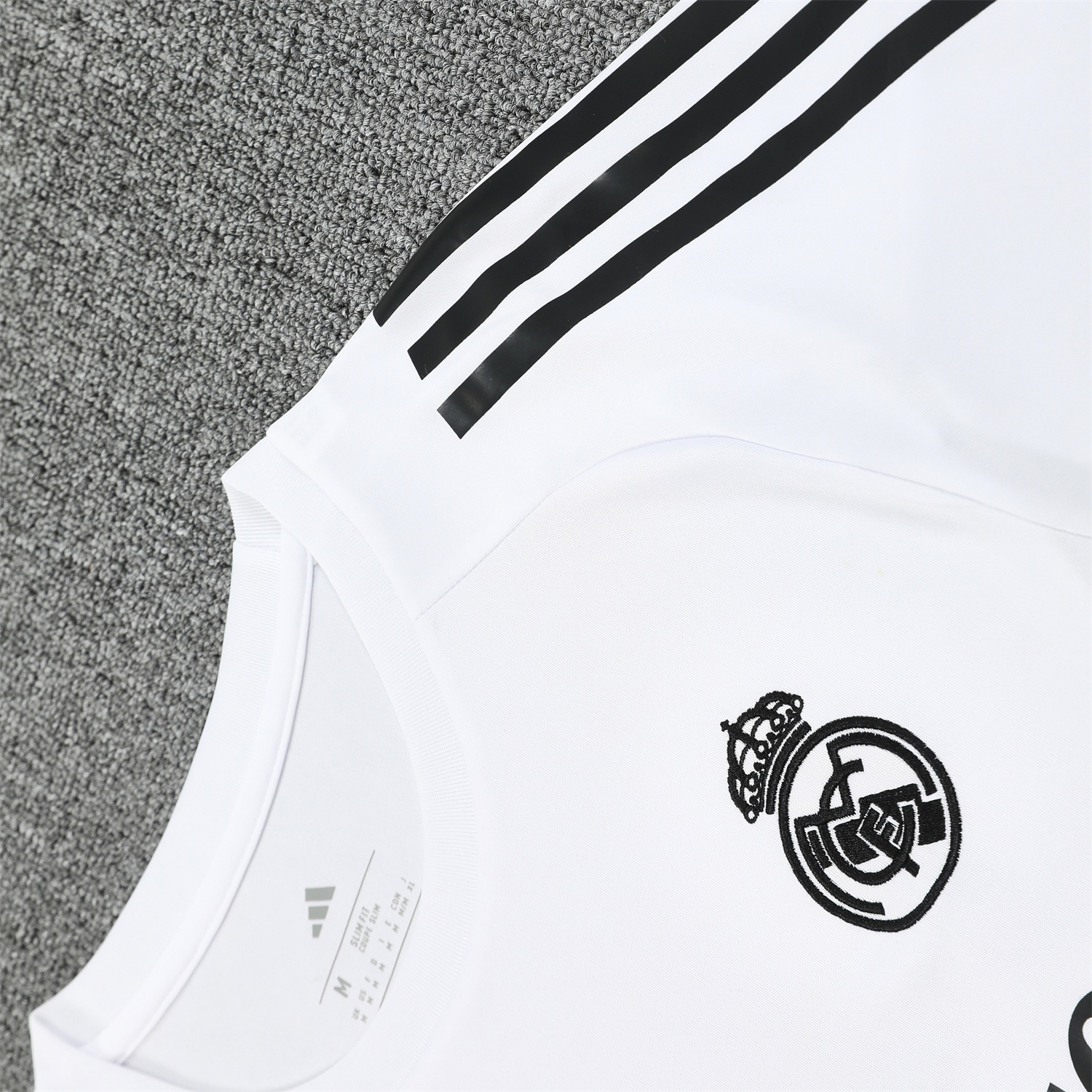 TKH-turbokithub-Real Madrid 25-26 Short-Sleeve Training Set - Grey And White Top & Black Shorts