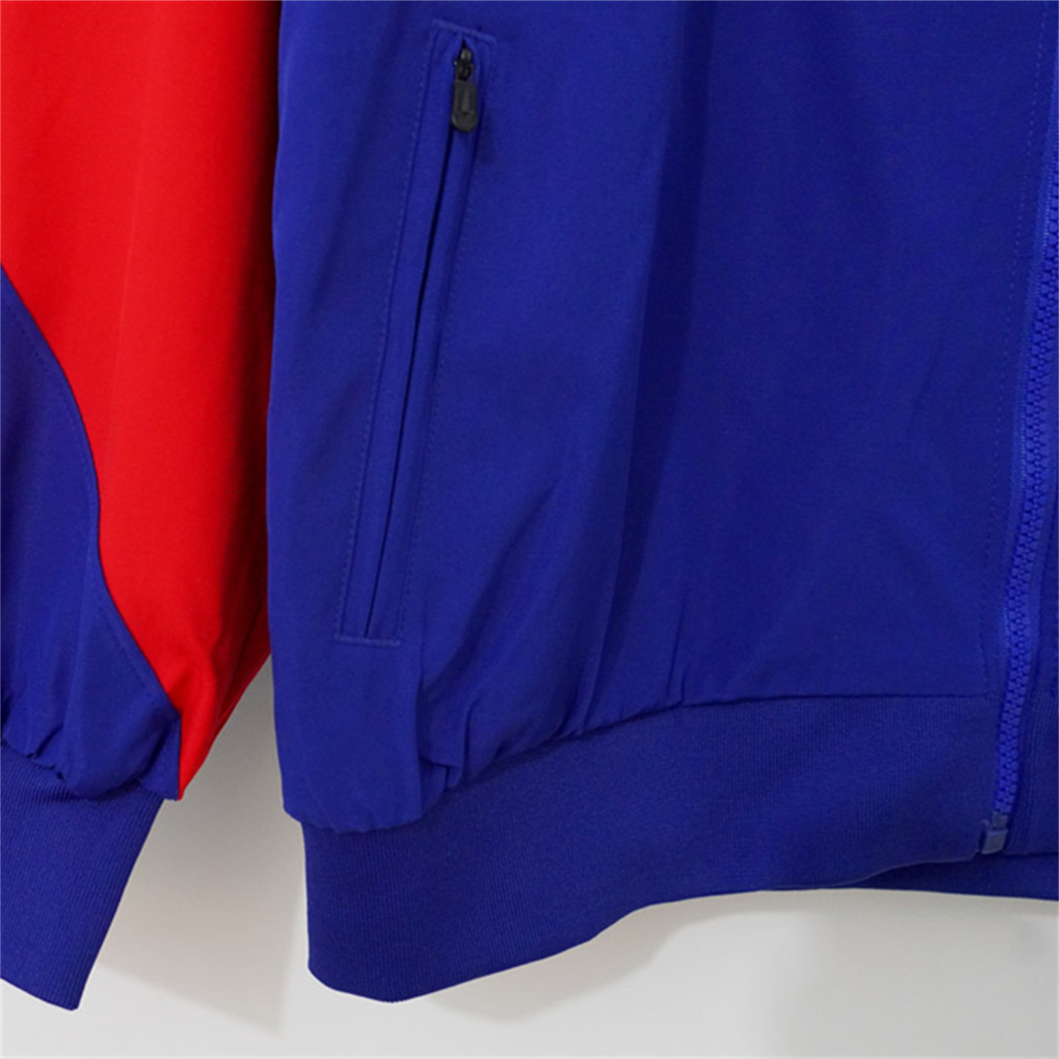 TKH-turbokithub-Retro Barcelona 24-25 Windbreaker Jacket - Blue Red