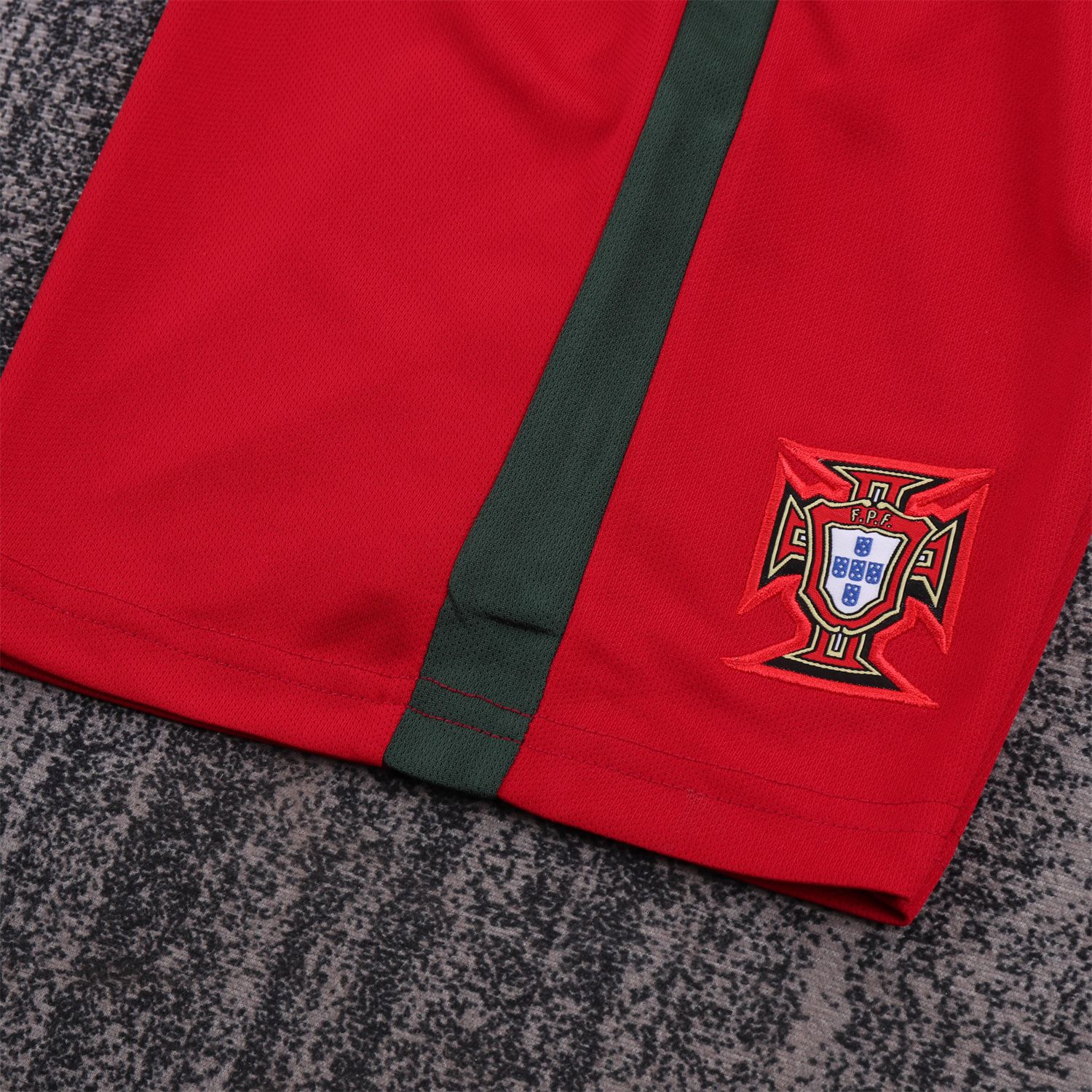 TKH-turbokithub-Retro Portugal 2016 Home Kids Kit