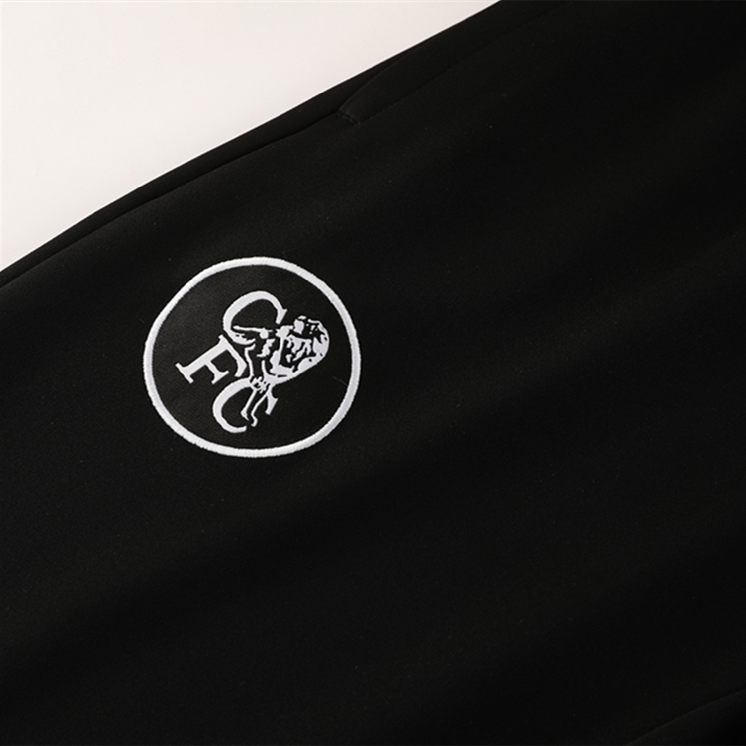 TKH-turbokithub-C.H.E.L.S.E.A 25-26 Jacket Training Tracksuit with Throwback Badge - Black Jackets & Pants