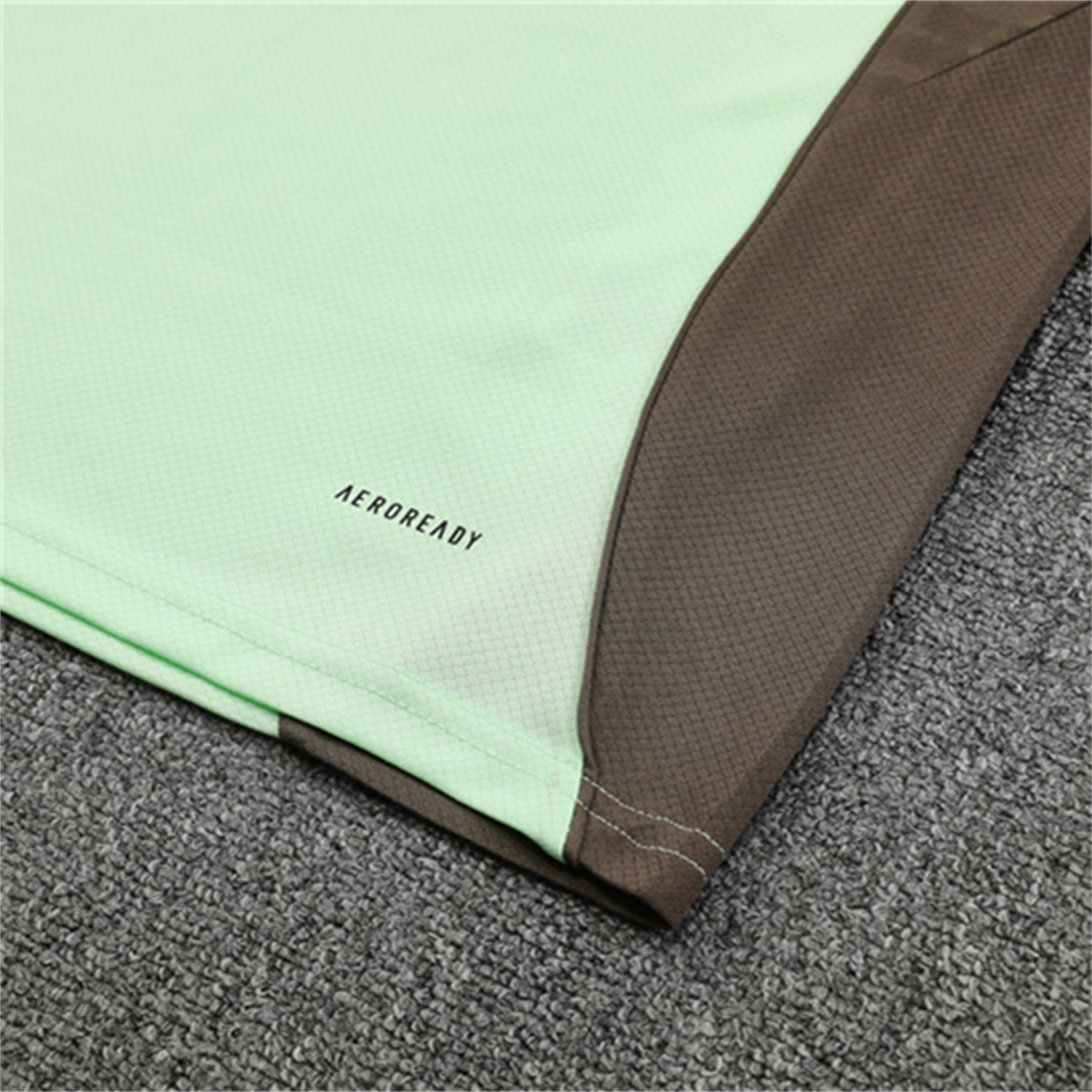TKH-turbokithub-Real Madrid 25-26 Short-Sleeve Training Set - Light Green Top and Dark Khaki Shorts