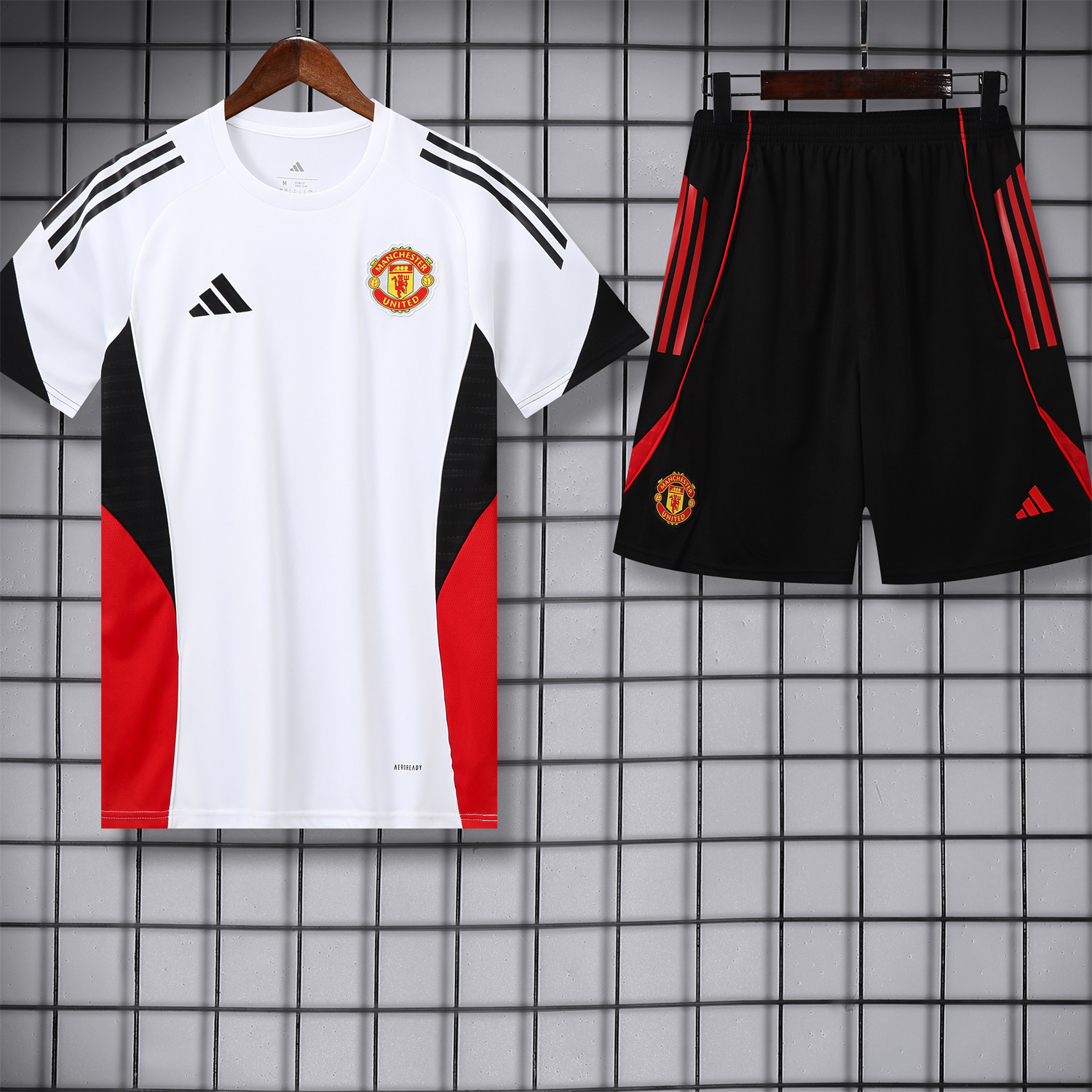 TKH-turbokithub-Manchester United 25-26 Short-Sleeve Training Set - Red Black Blocks White Top & Black Shorts