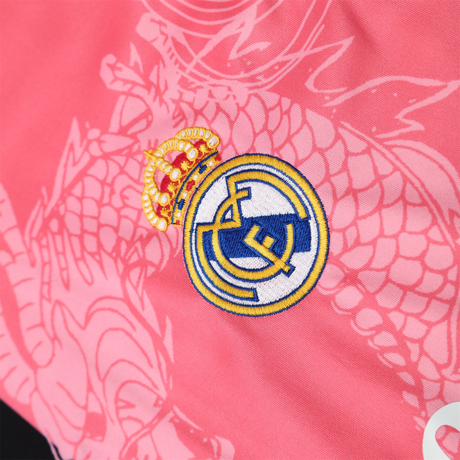 TKH-turbokithub-Real Madrid 25-26 Vest Training Set - Pink-Black Dragon Vest & Black-White Shorts