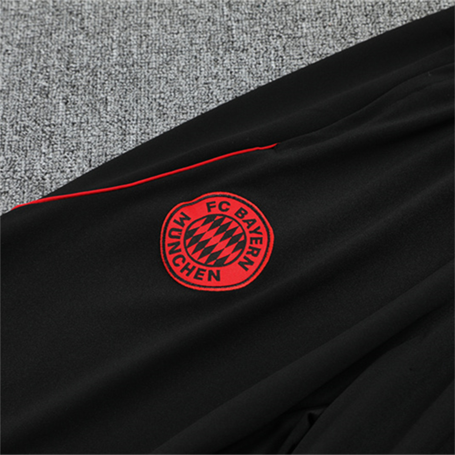 TKH-turbokithub-Bayern Munich 25-26 Long Sleeves Training Set - Green Top & Black Pants