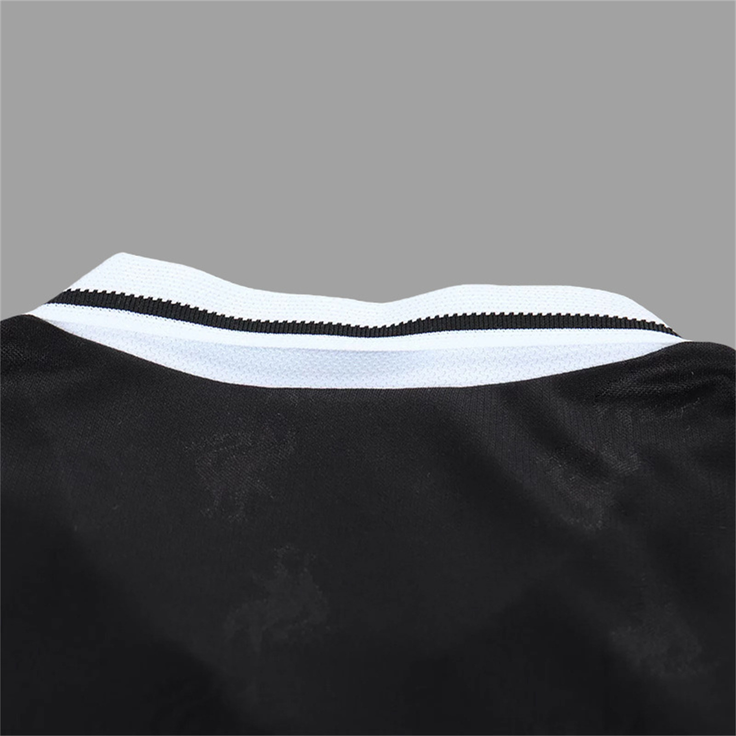 TKH-turbokithub-Retro Liver.pool 1996-97 Black Special Kids Kit