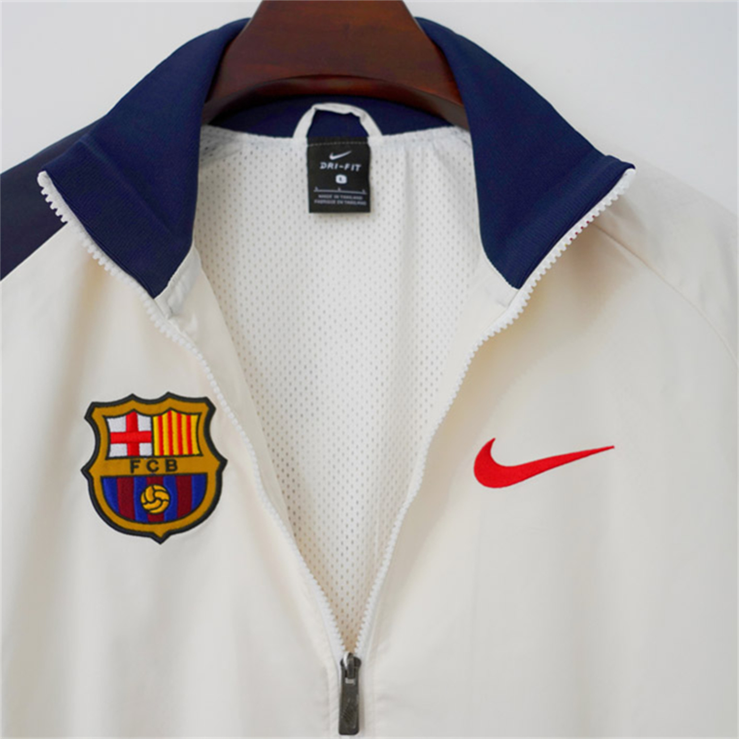 TKH-turbokithub-Barcelona 25-26 Windbreaker Jacket - White