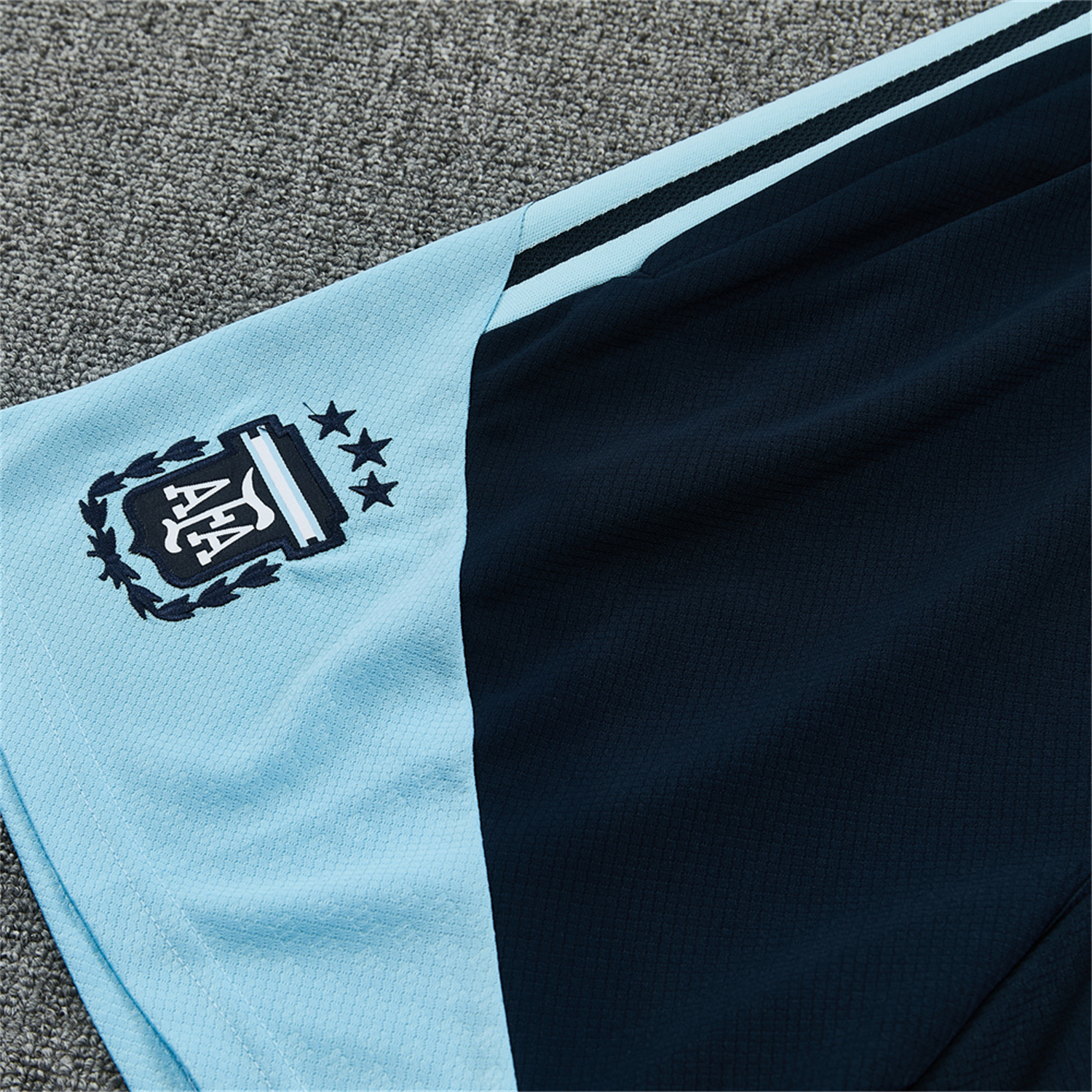 TKH-turbokithub-Argentina 2026 Short-Sleeve Training Set - Light Blue Top & Dark Blue Pants
