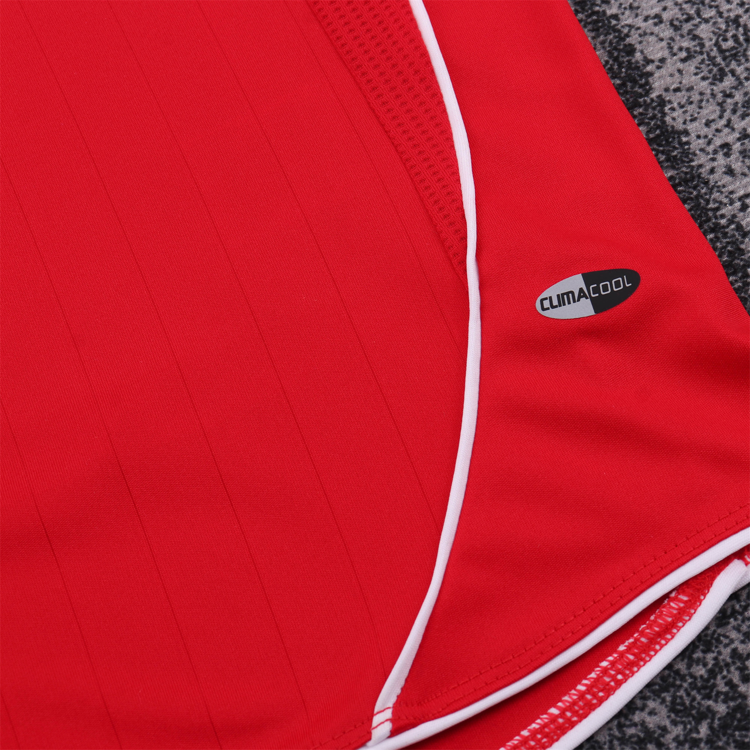 TKH-turbokithub-Retro Liver.pool 2006-08 Home Kids Kit