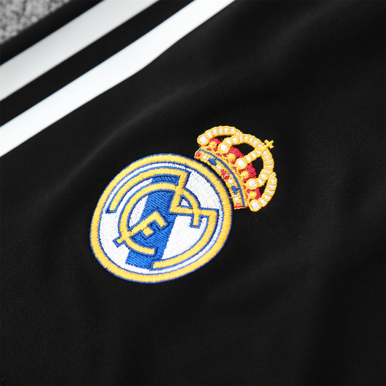TKH-turbokithub-Real Madrid 25-26 Vest Training Set - Pink-Black Dragon Vest & Black-White Shorts