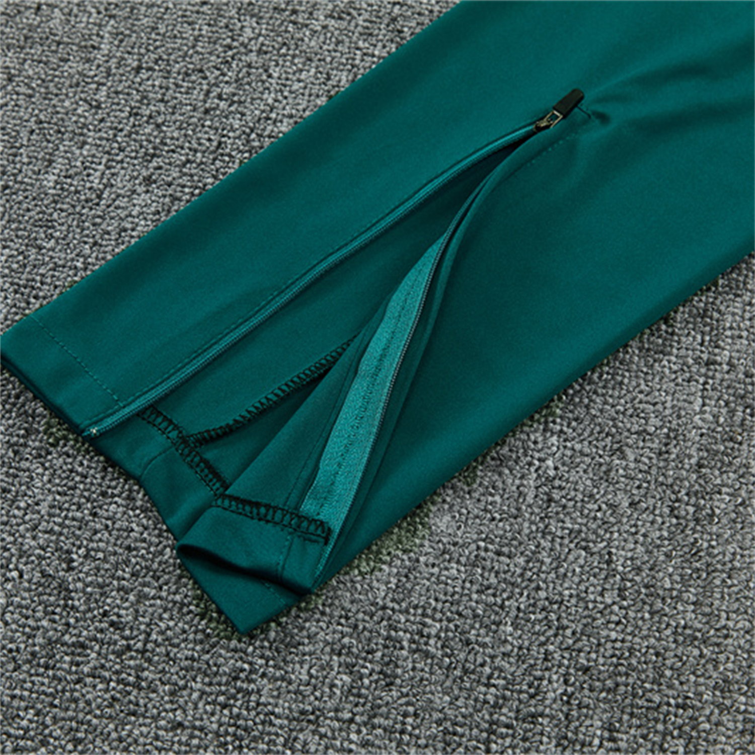 TKH-turbokithub-Brazil 2026 Kids Long Sleeve Training Set - Sky Blue Top & Dark Green Pants
