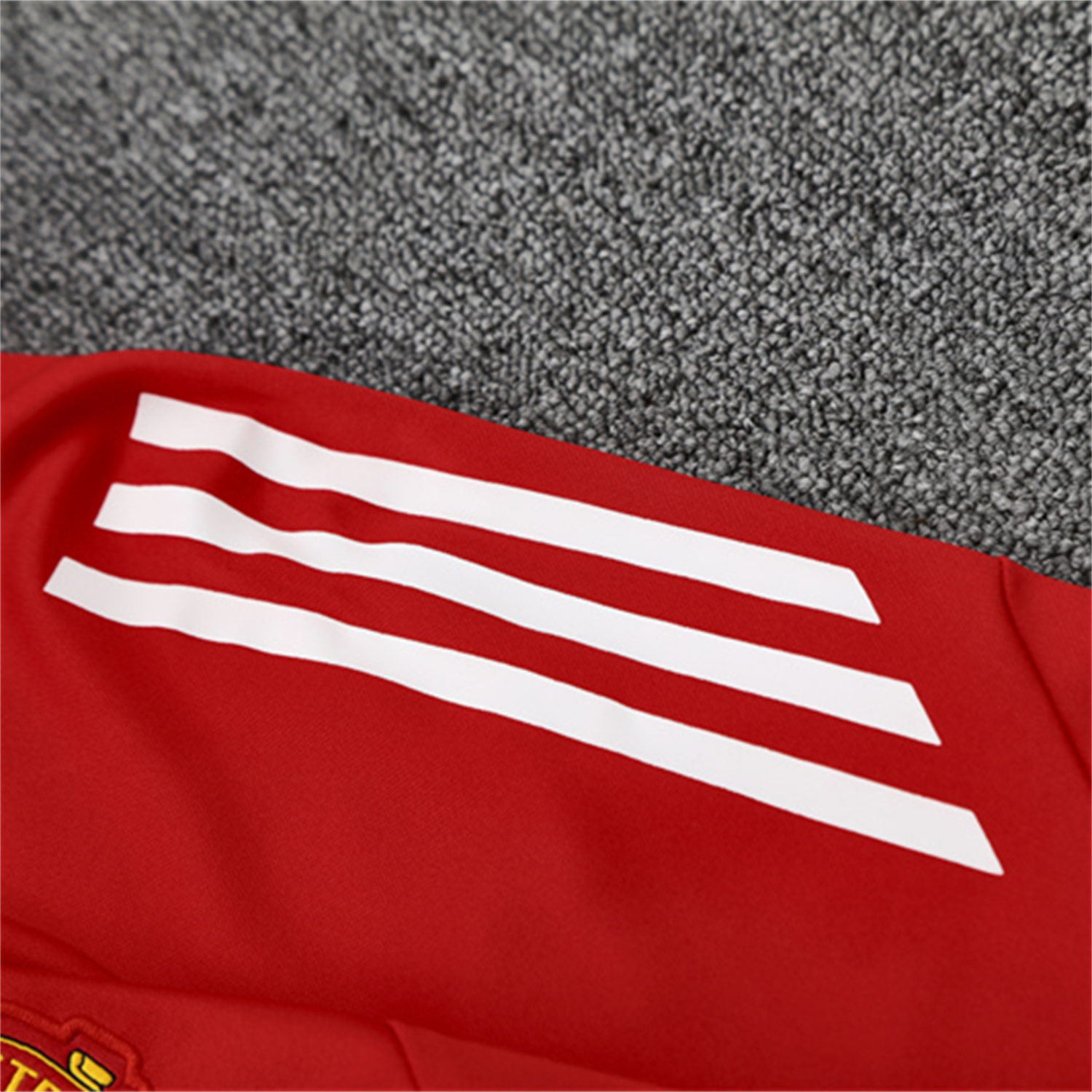 TKH-turbokithub-Manchester United 25-26 Kid Long Sleeves Training Set - Red Top & Black Pants