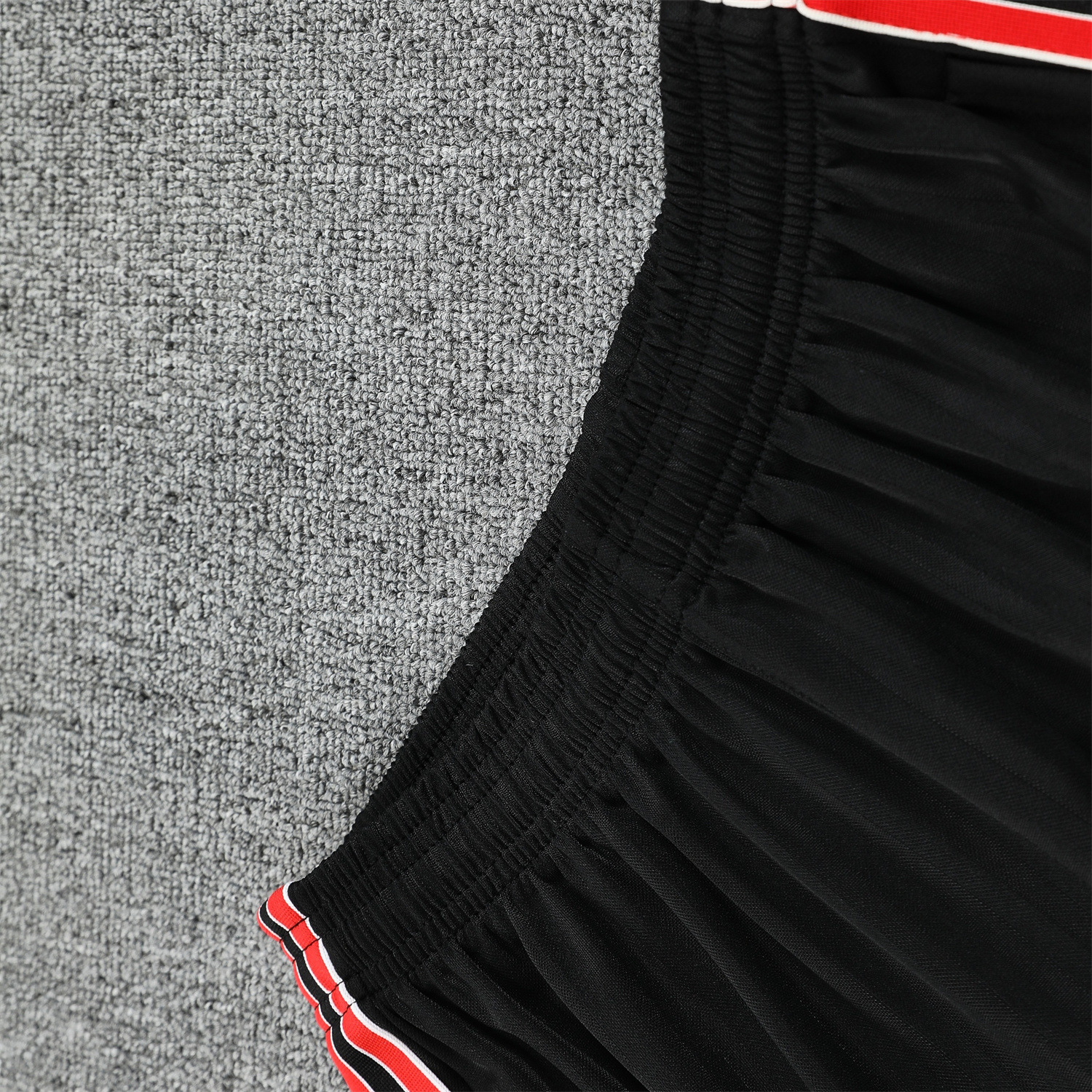 TKH-turbokithub-Manchester United 25-26 Short-Sleeve Training Set - Red Lines Black Top & Black Shorts