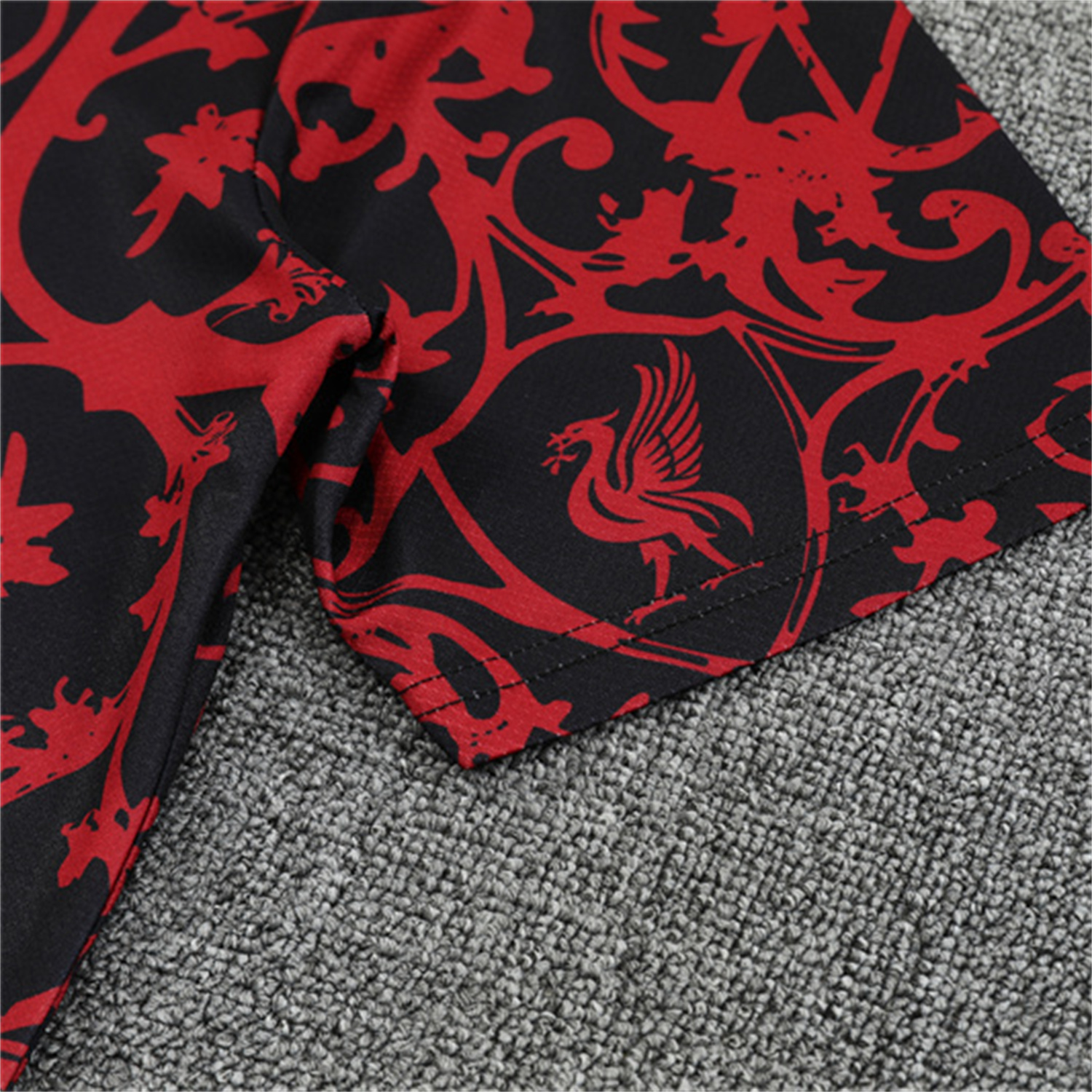 TKH-turbokithub-Liver.pool 25-26 Short-Sleeve Training Set - Red Camouflage Top & Black Shorts
