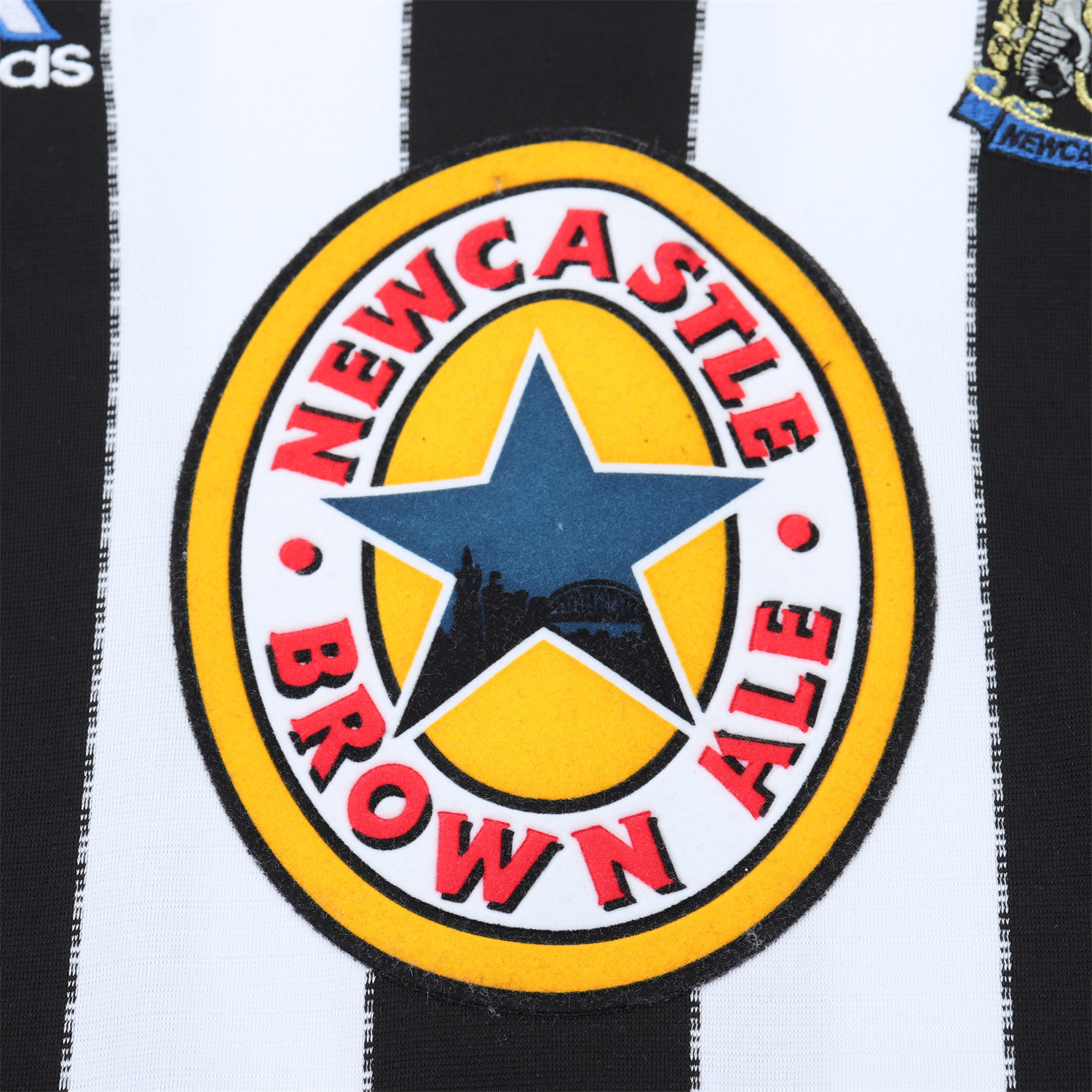 TKH-turbokithub-Retro Newcastle United 1999-00 Home Kids Kit