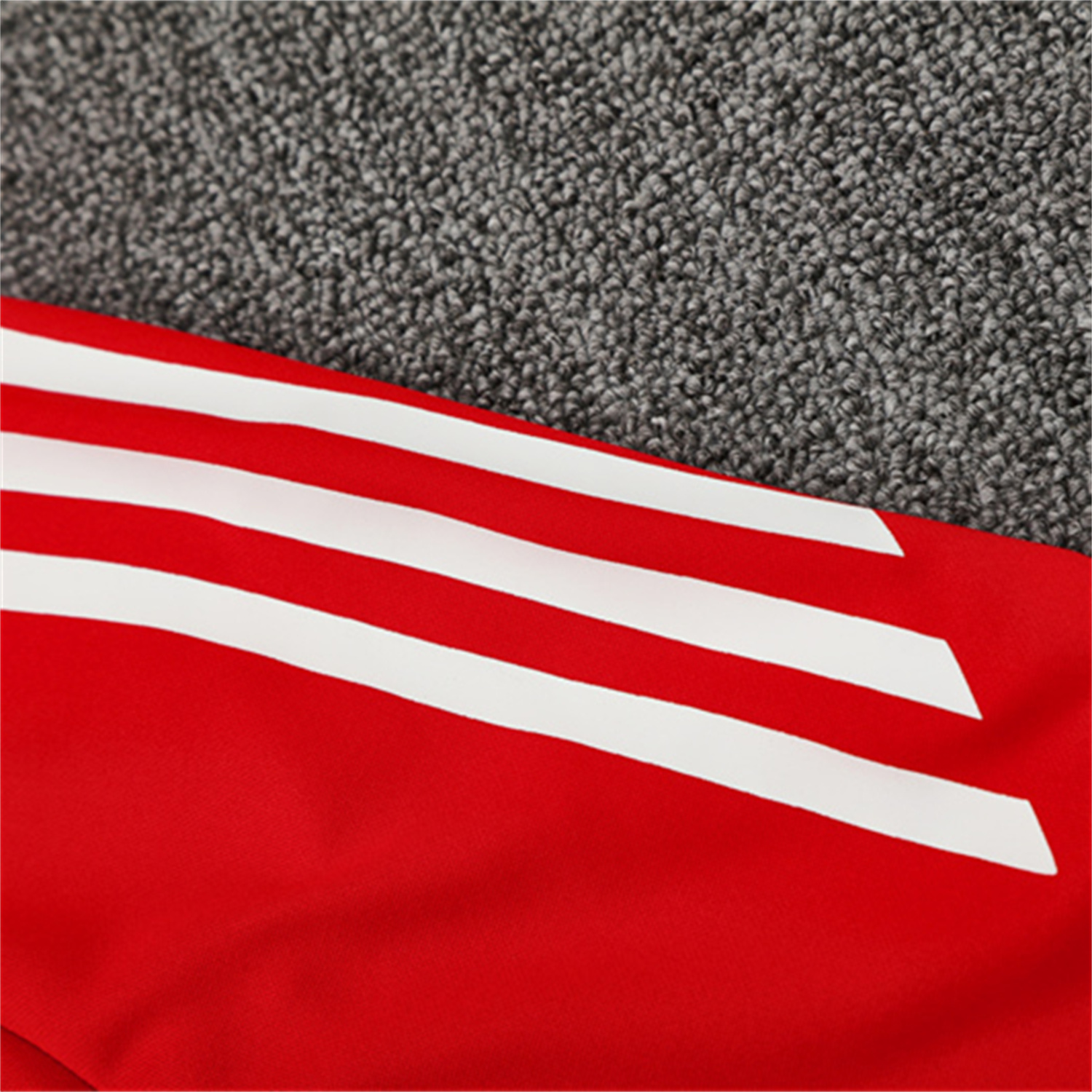 TKH-turbokithub-Liver.pool 25-26 Kids Long Sleeve Training Set - Red Top & Black Pants