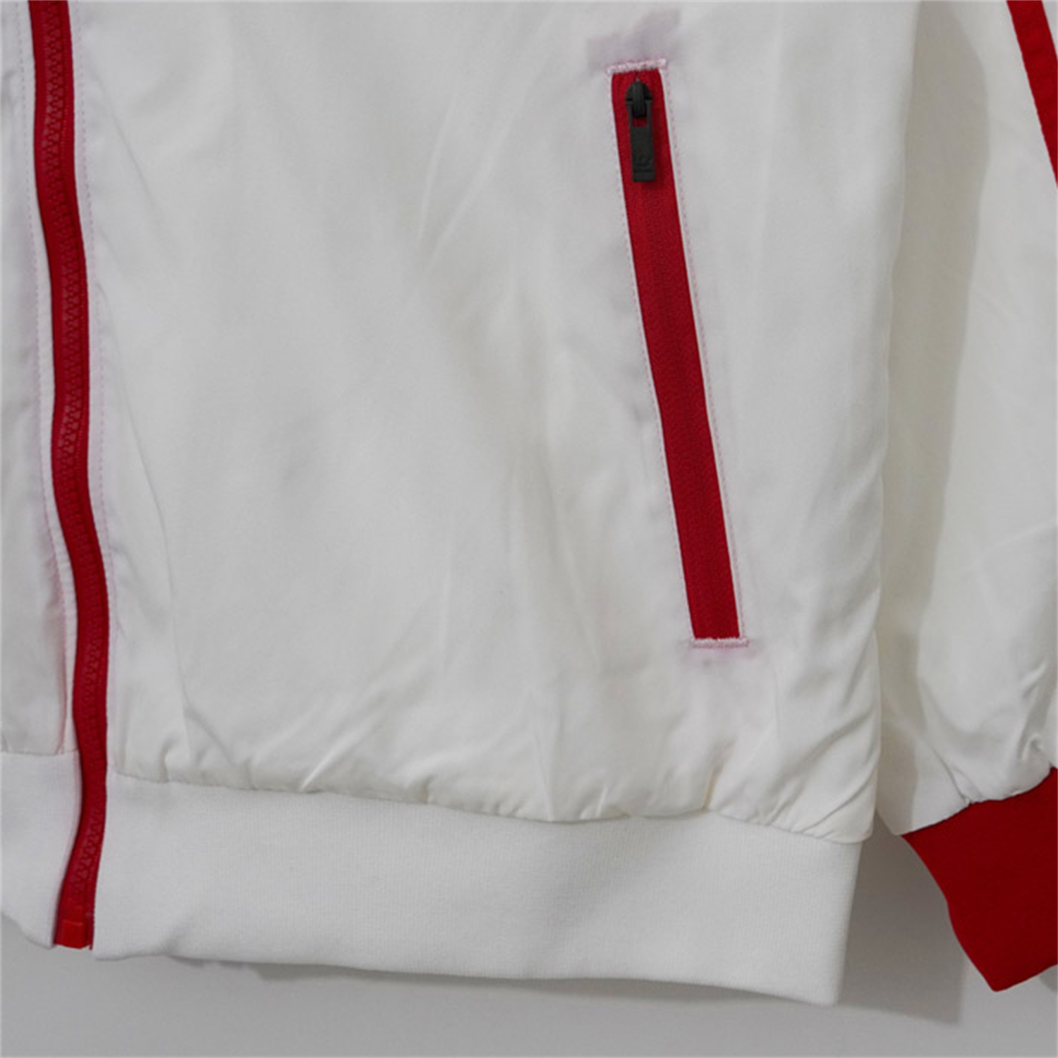 TKH-turbokithub-Retro Bayern Munich 24-25 125th Anniversary Windbreaker Jacket - White Red Sripe