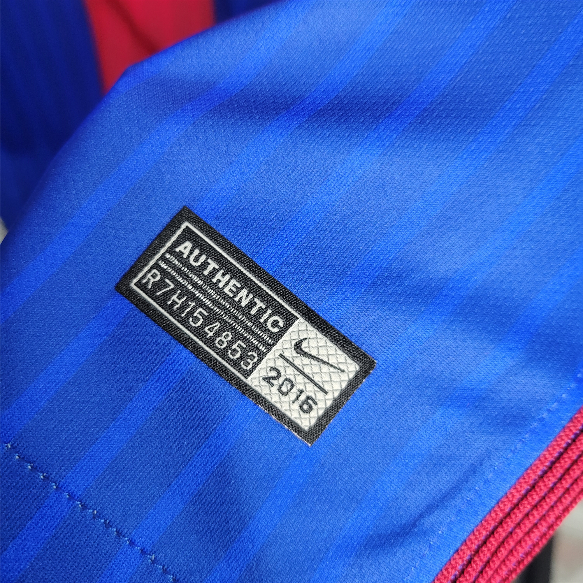 TKH-turbokithub-Retro Barcelona 16-17 Home Stadium Jersey