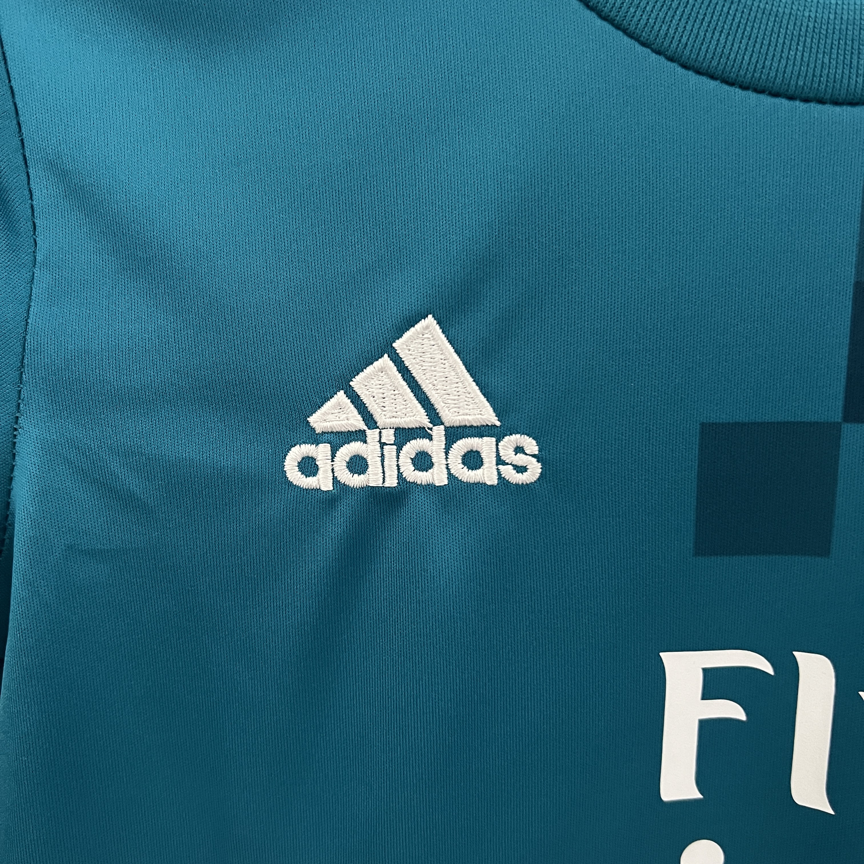 TKH-turbokithub-Retro Real Madrid 17-18 Third Kids Kit