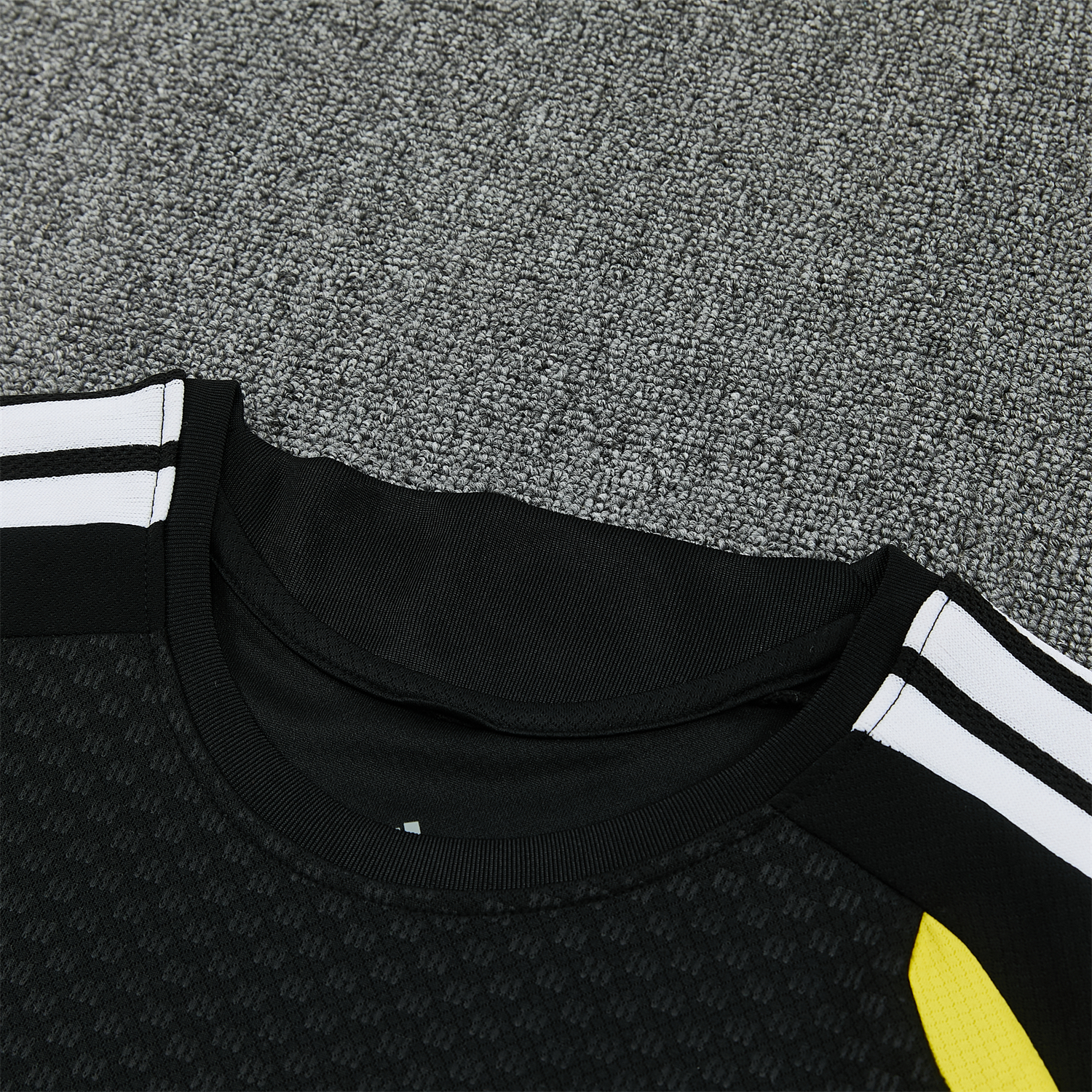 TKH-turbokithub-Germany 2026 Short-Sleeve Training Set - Black With Red Top & Black With Red Pants