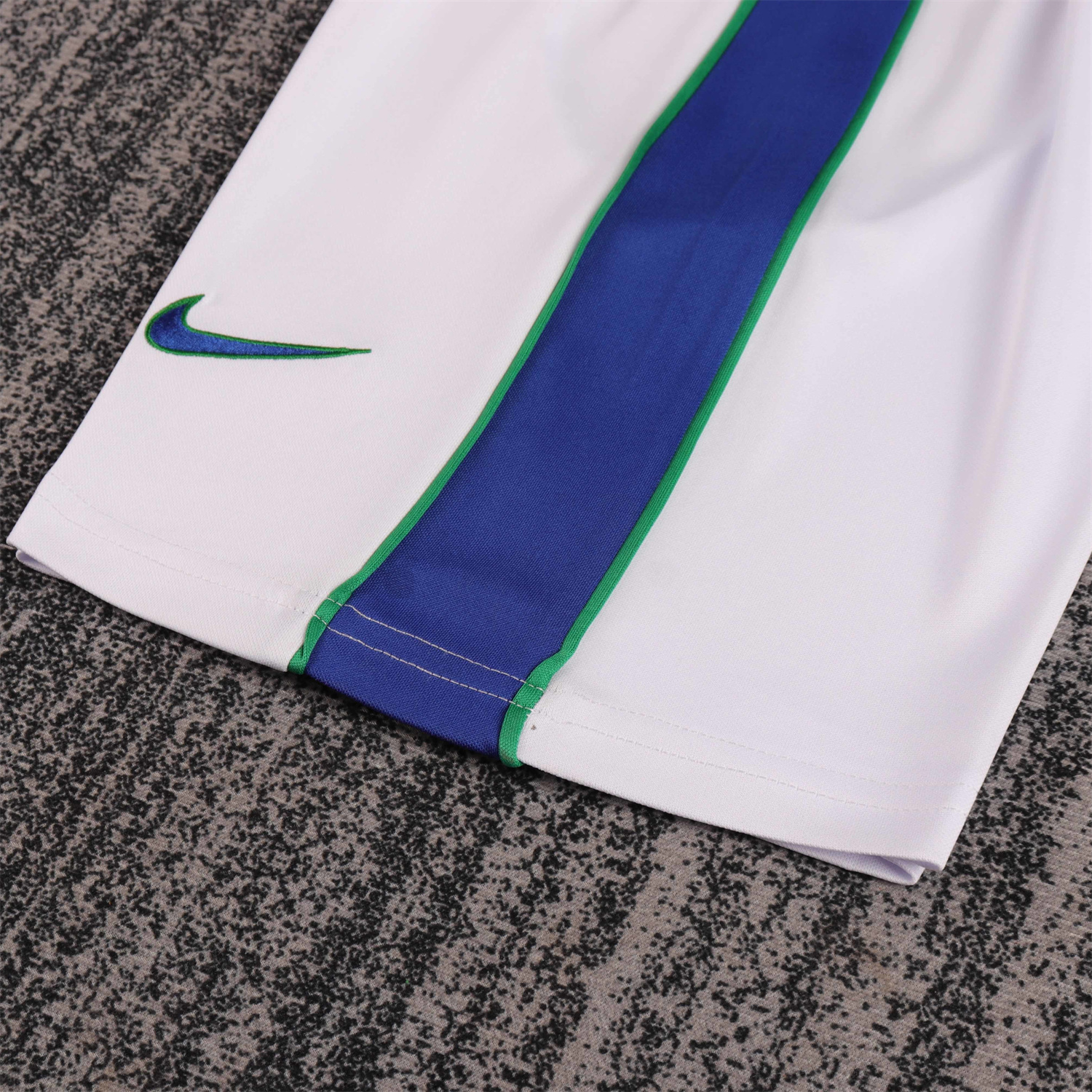 TKH-turbokithub-Retro Brazil 1998 Away Kids Kit