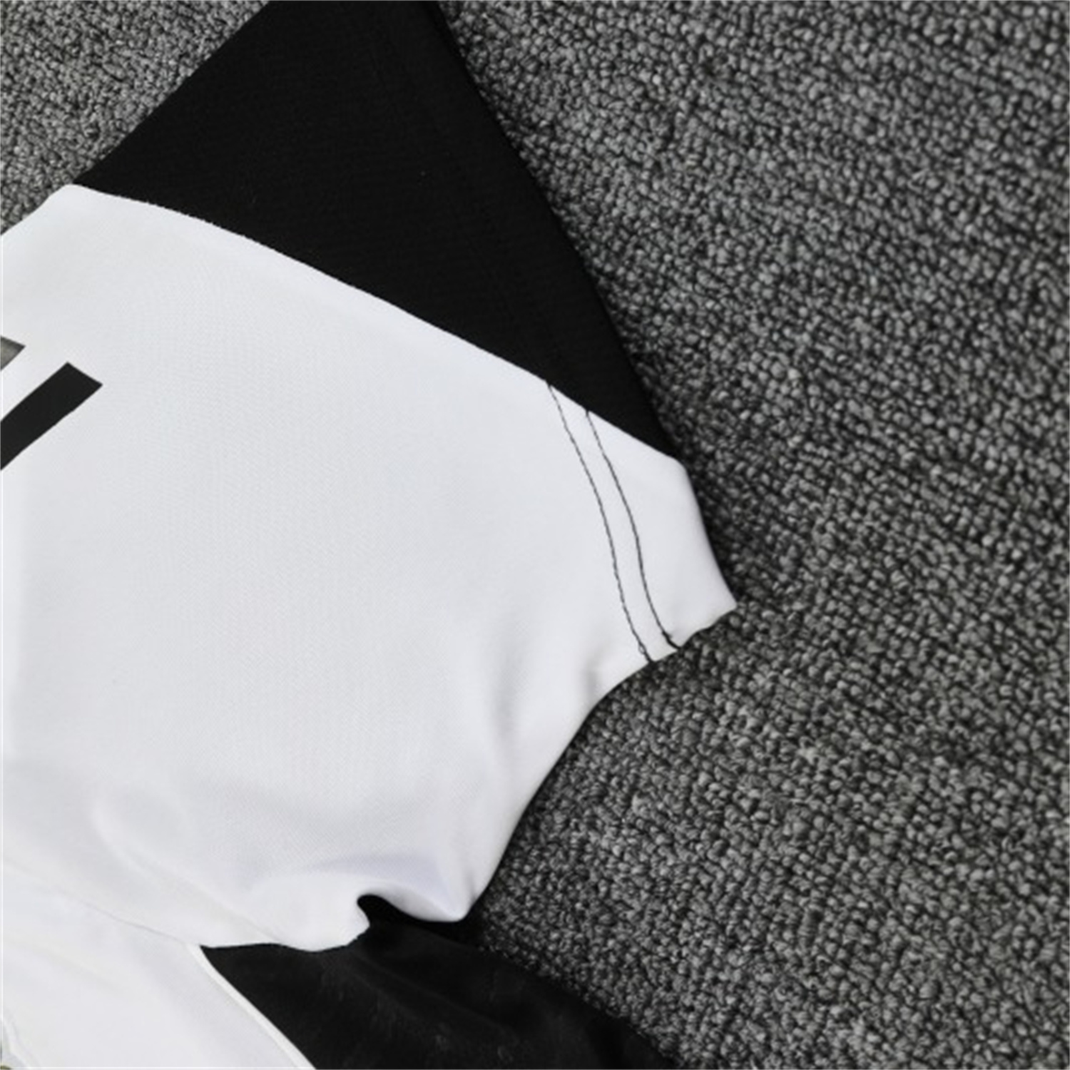 TKH-turbokithub-Manchester United 25-26 Short-Sleeve Training Set - Red Black Blocks White Top & Black Shorts