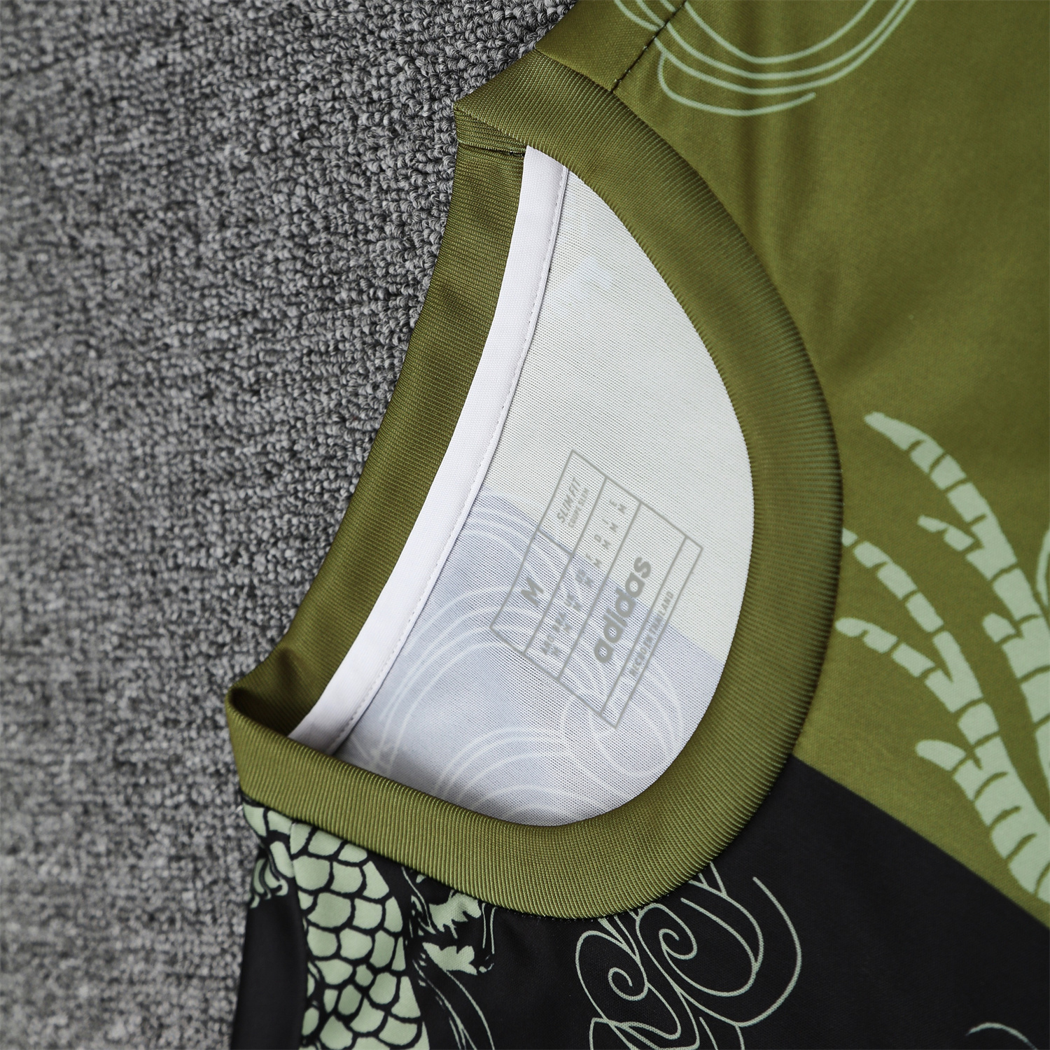 TKH-turbokithub-Real Madrid 25-26 Vest Training Set - Green-Black Dragon Vest & Black-White Shorts