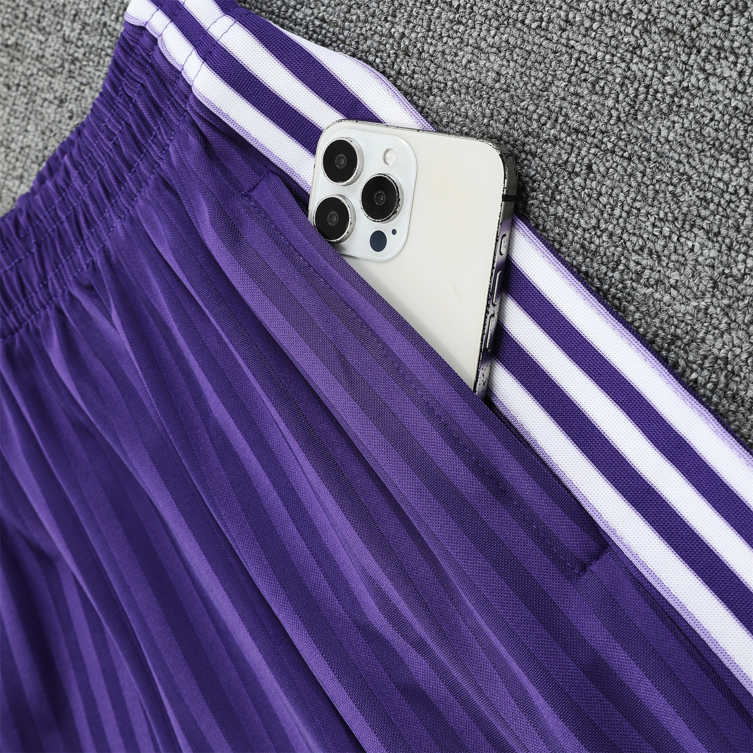 TKH-turbokithub-Real Madrid 25-26 Short-Sleeve Training Set - Purple And White Top & Purple Shorts