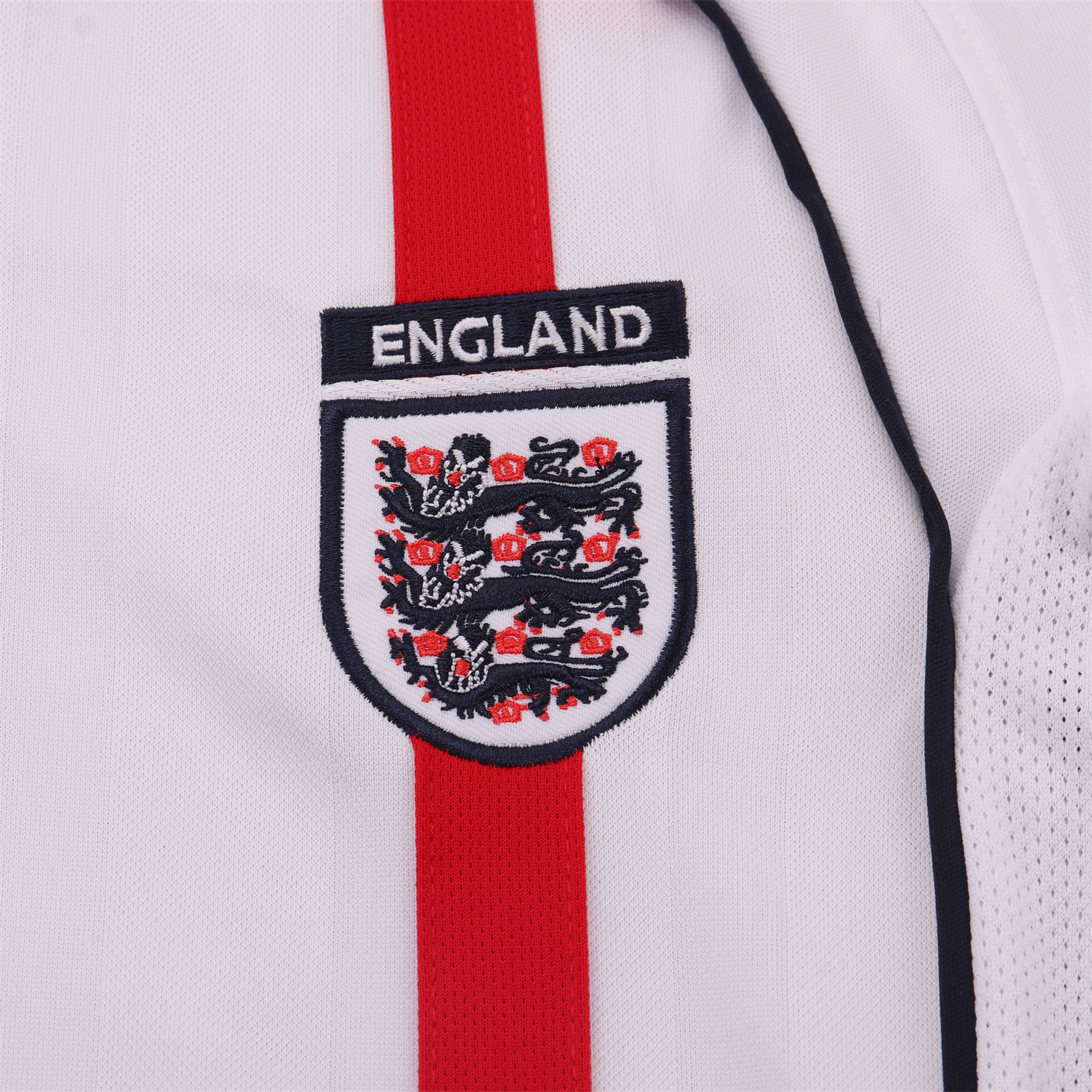 TKH-turbokithub-Retro England 2002 Home Kids Kit
