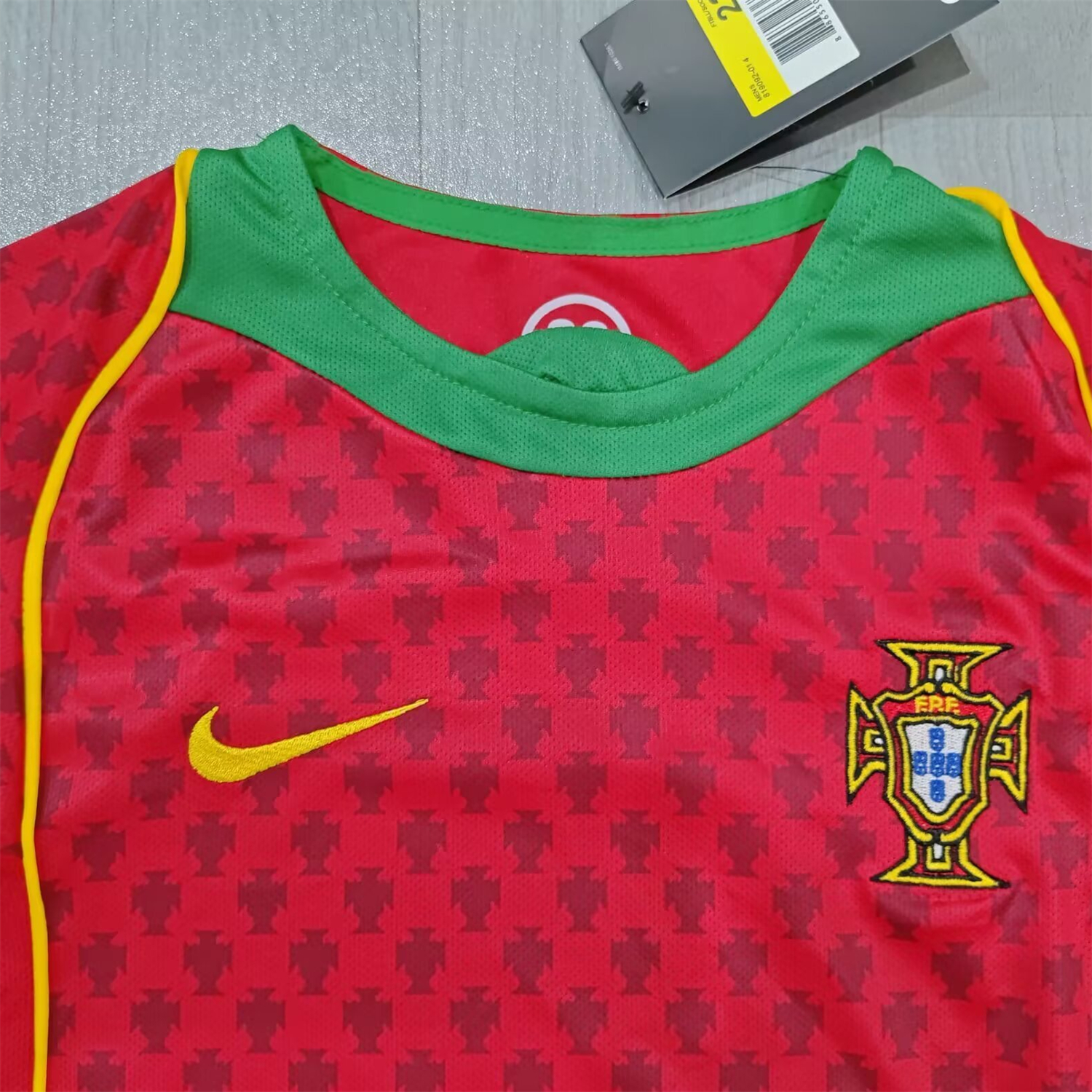 TKH-turbokithub-Retro Portugal 2004 Home Kids Kit