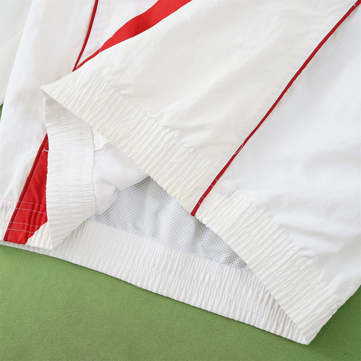 TKH-turbokithub-River Plate 25-26 Throwback Windbreaker Jacket - White
