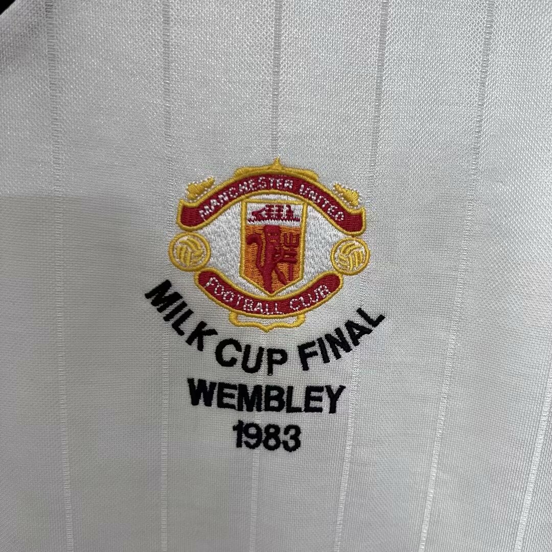 TKH-turbokithub-Retro Manchester United 82-84 Away Long Sleeve Jersey League Cup Final