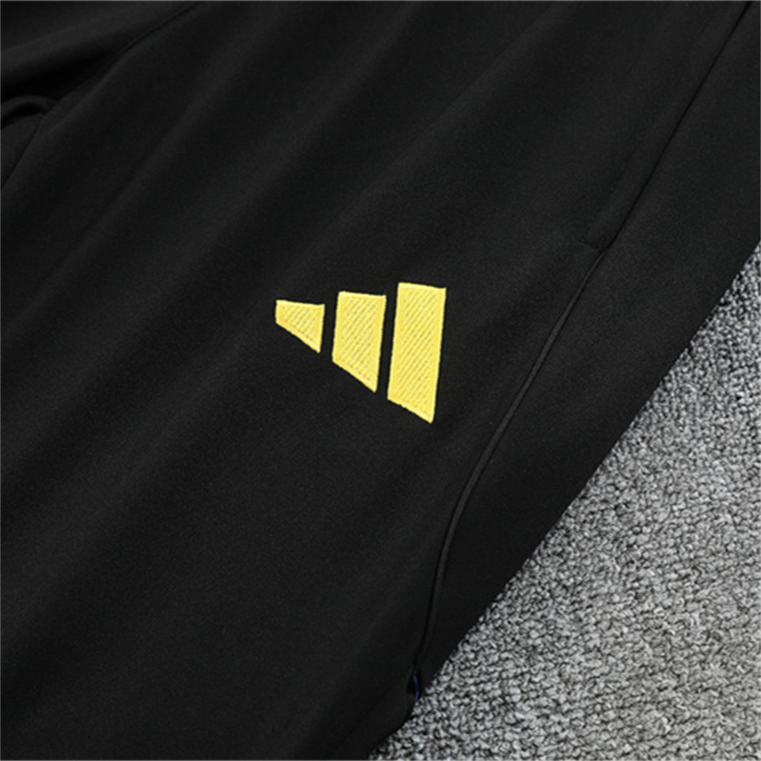 TKH-turbokithub-Manchester United 25-26 Kid Long Sleeves Training Set - Black Top & Black Pants