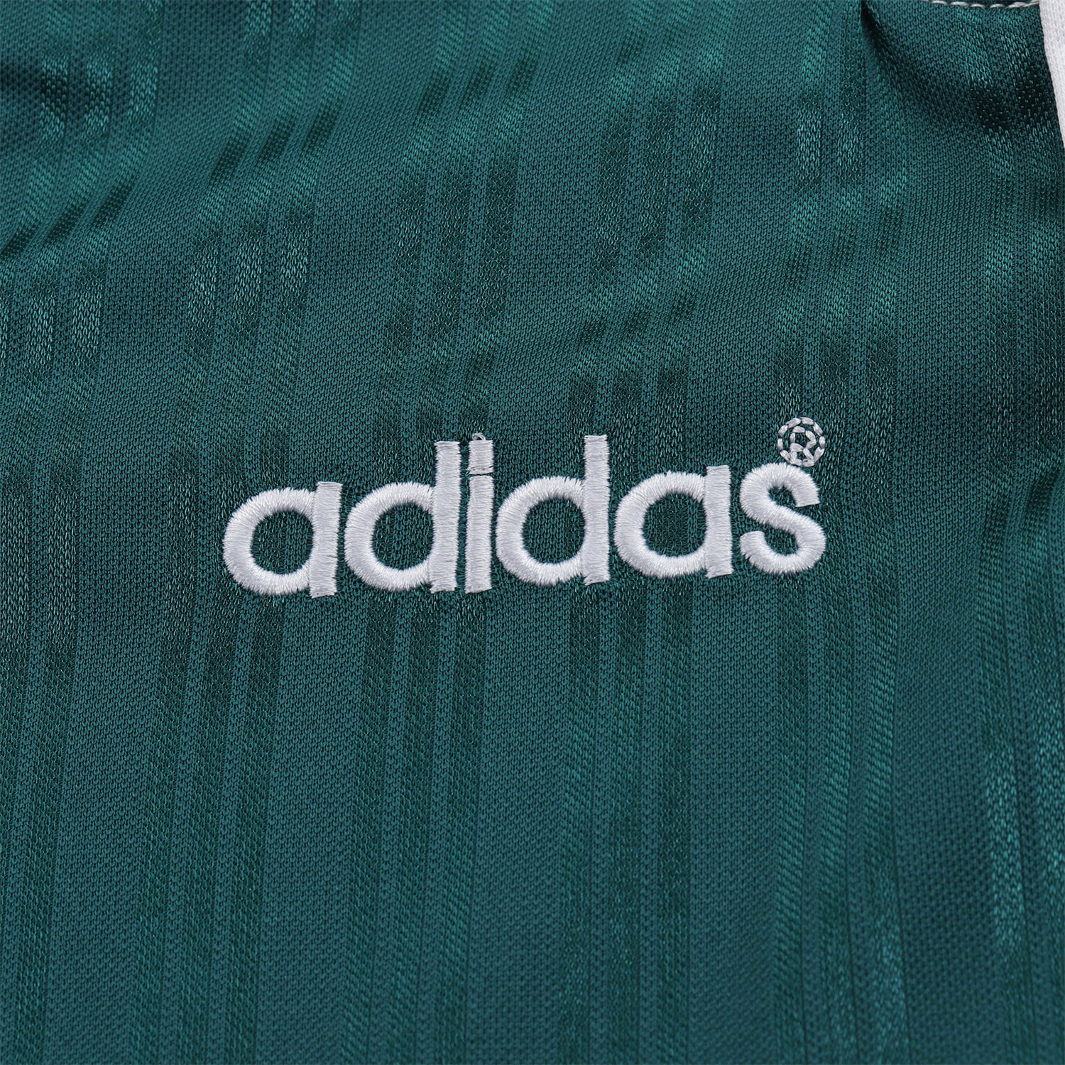 TKH-turbokithub-Retro Liver.pool 1995-96 Away White And Green Kids Kit